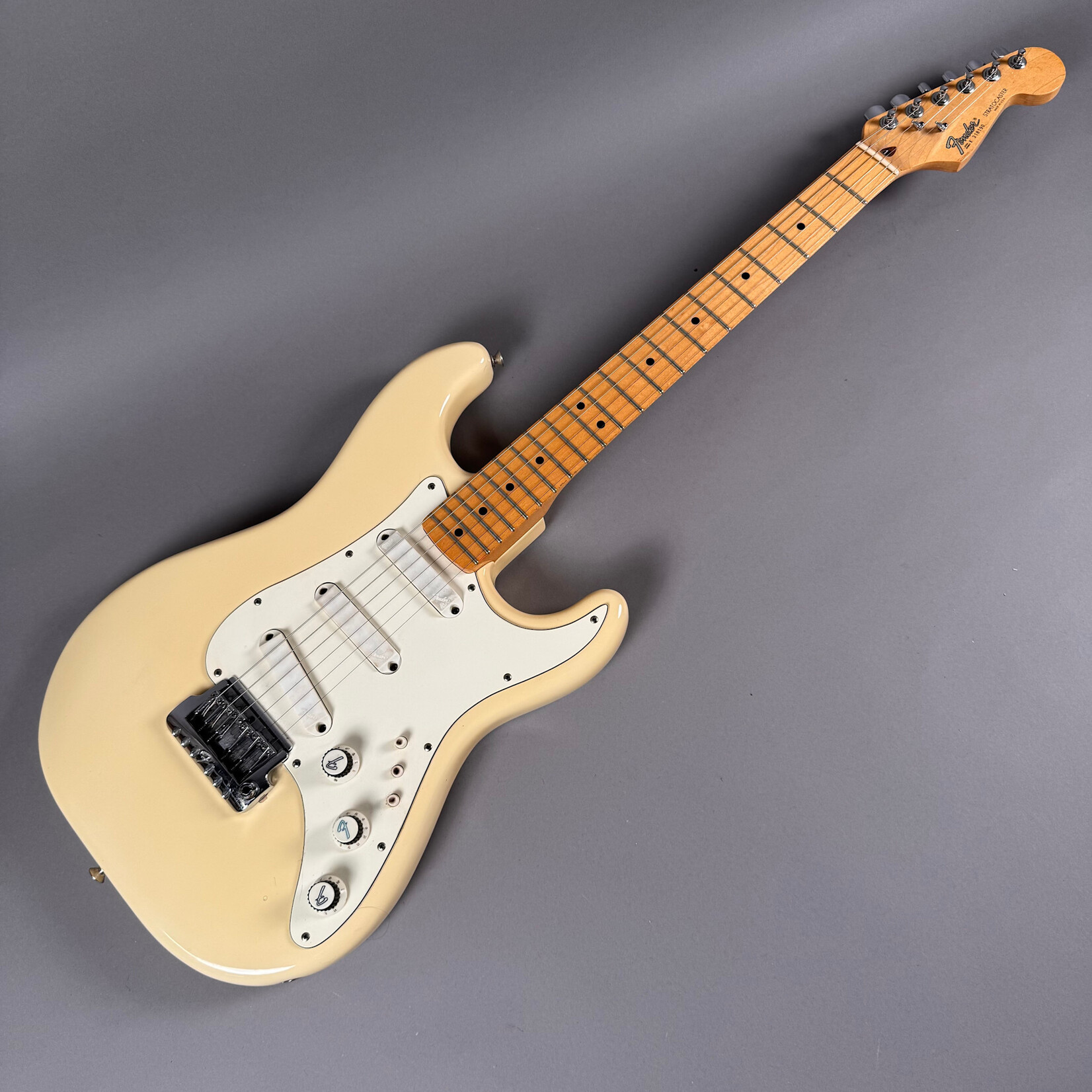 Fender 1983 Fender Stratocaster Elite White