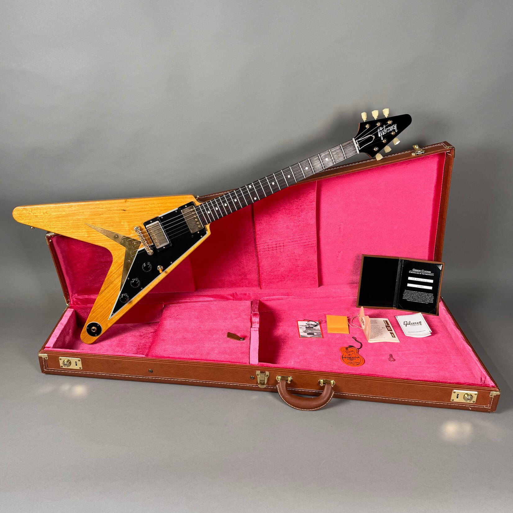 Gibson 2022 Gibson ‘58 Korina Flying V (Black Pickguard)
