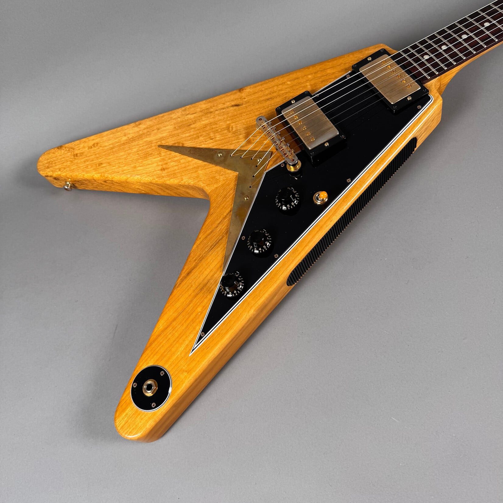 Gibson 2022 Gibson ‘58 Korina Flying V (Black Pickguard)