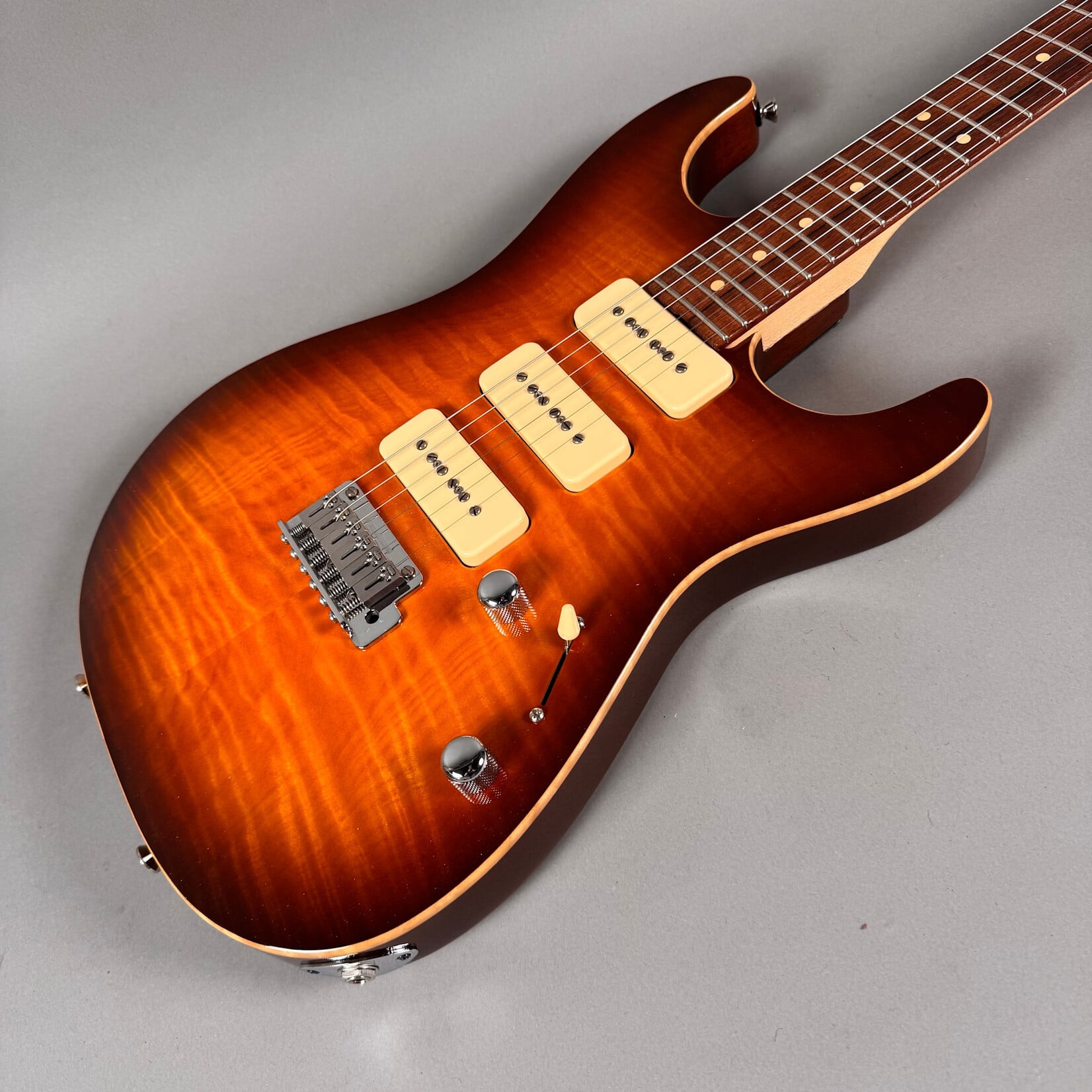 Tom Anderson 2001 Tom Anderson Hollow Drop Top Light Desert Sunset