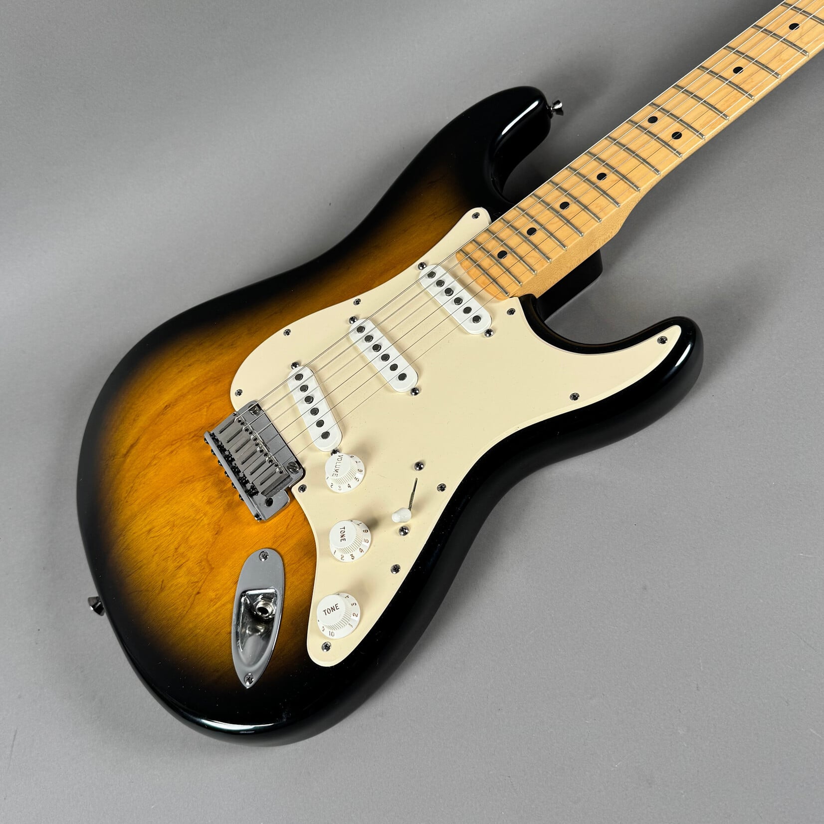 Fender 2004 Fender 50th Anniversary Stratocaster Sunburst