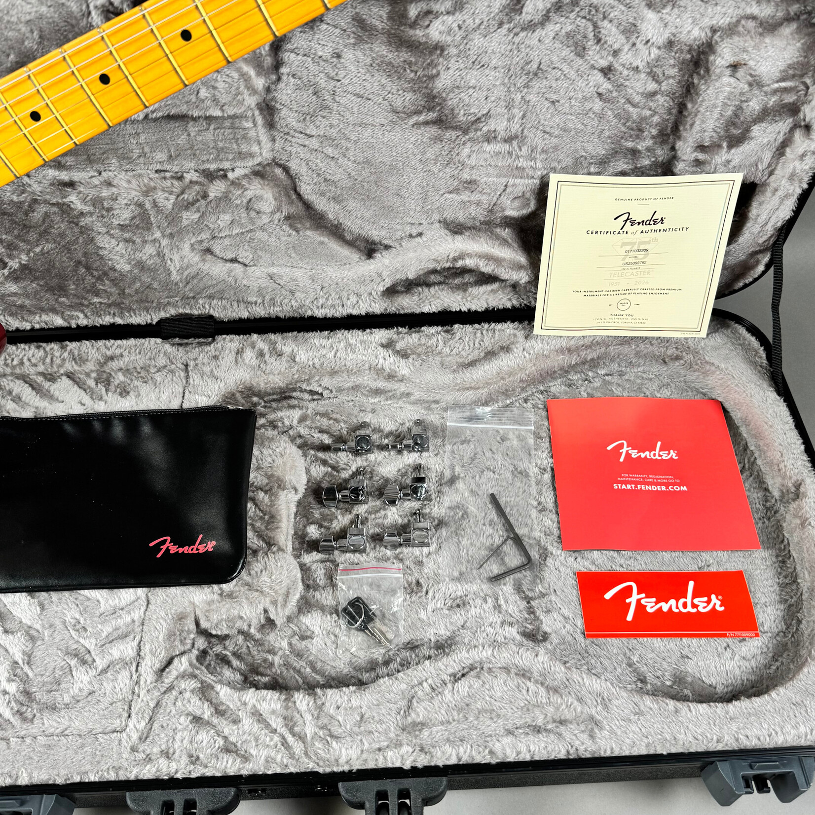 Fender Fender USA Cabronita Telecaster Candy Apple Red