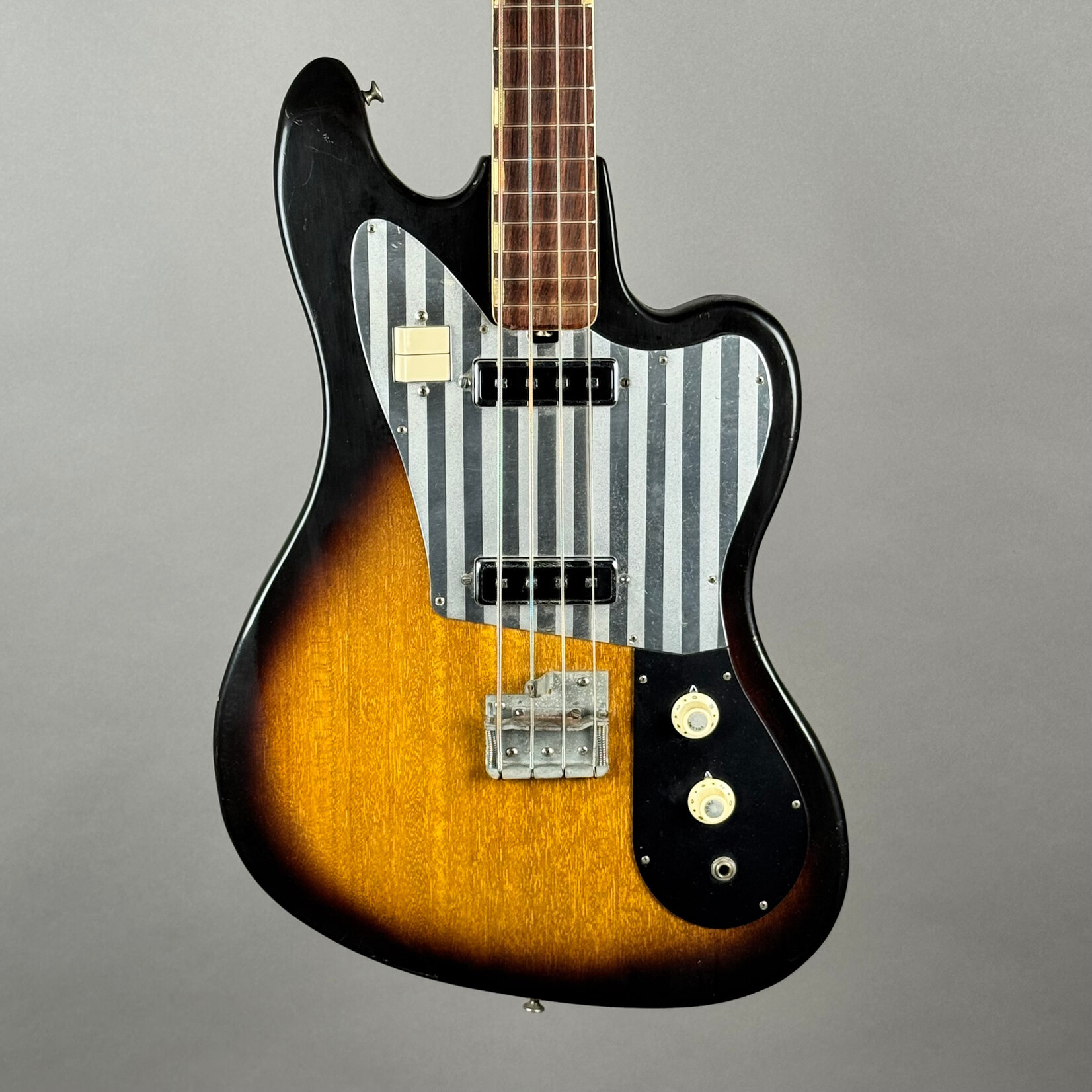 TEISCO 1960’s Teisco BB-200 Sunburst