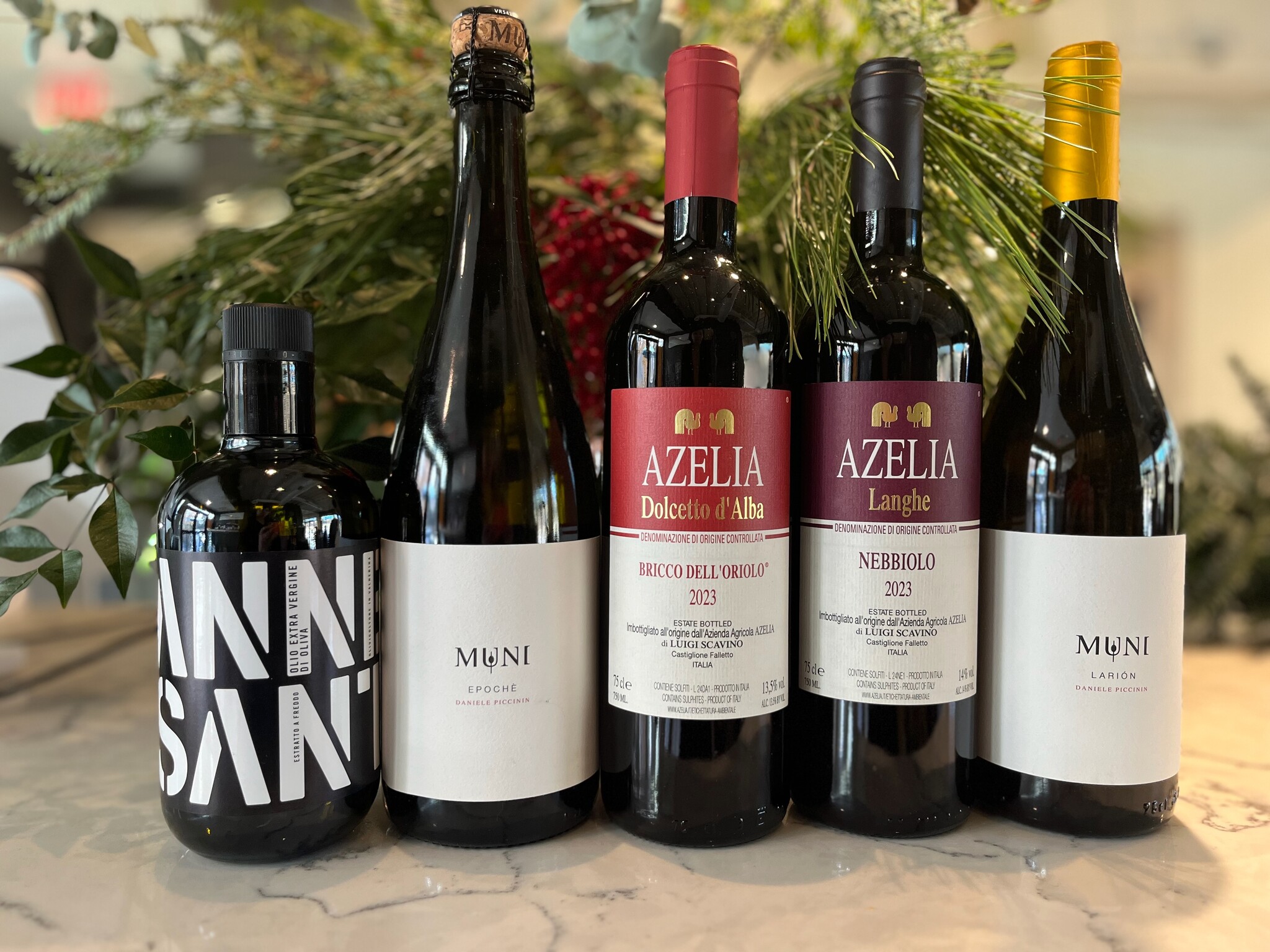 Dreaming of an Italian Christmas Tasting | Gift ideas | Holiday Hours