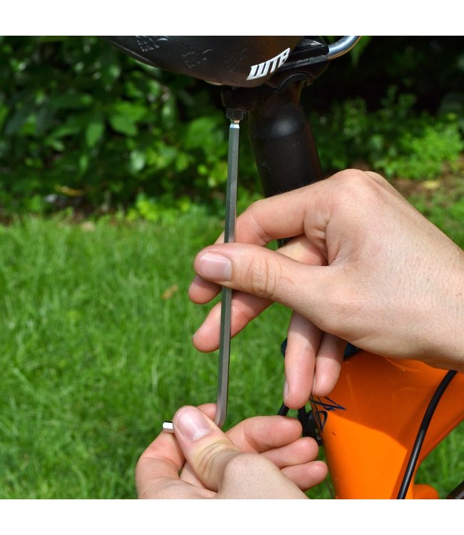 Pedro's L-shaped hex wrench