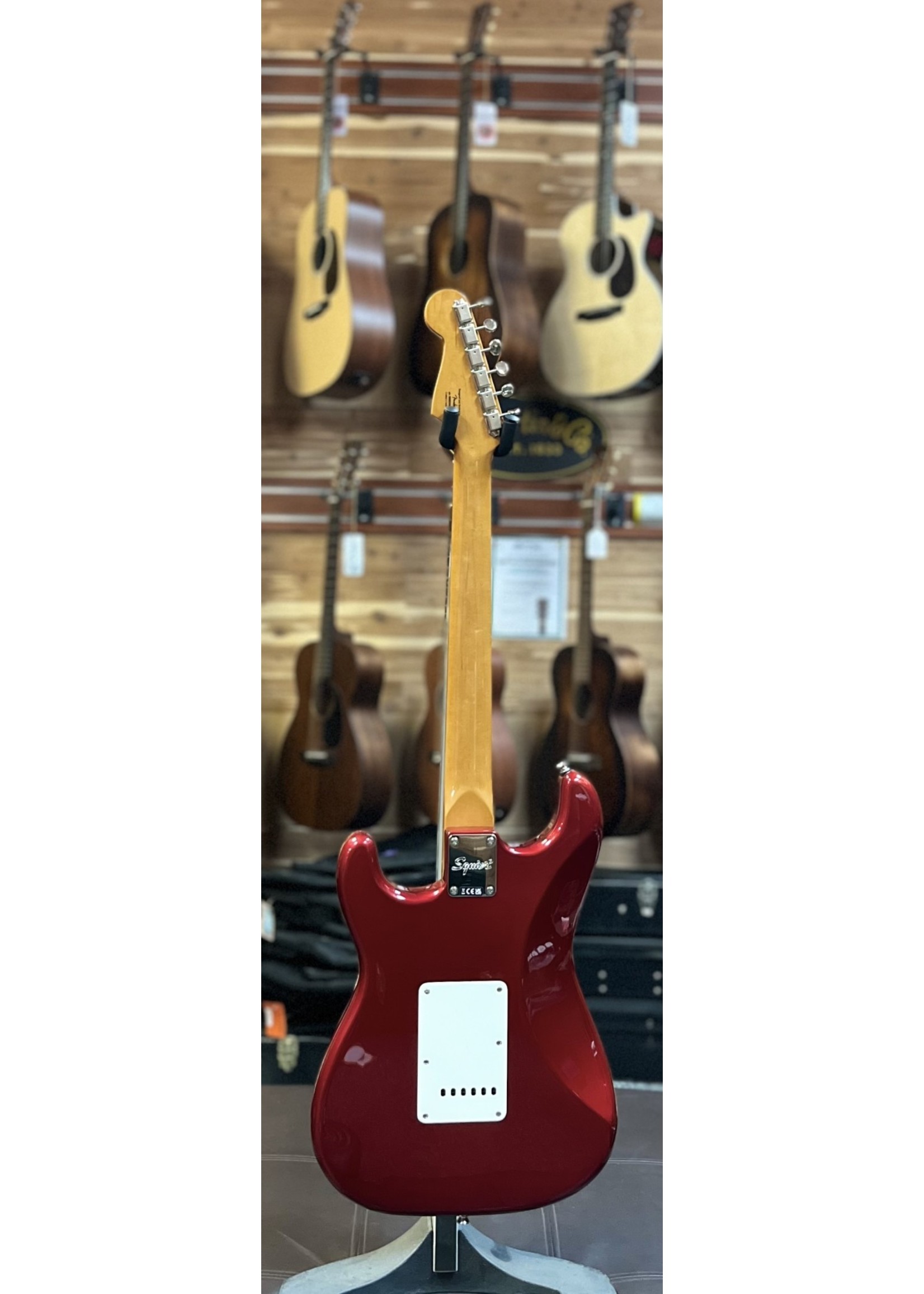 Squier Squier Classic Vibe 60's Stratocaster®  Laurel Fingerboard, Candy Apple Red