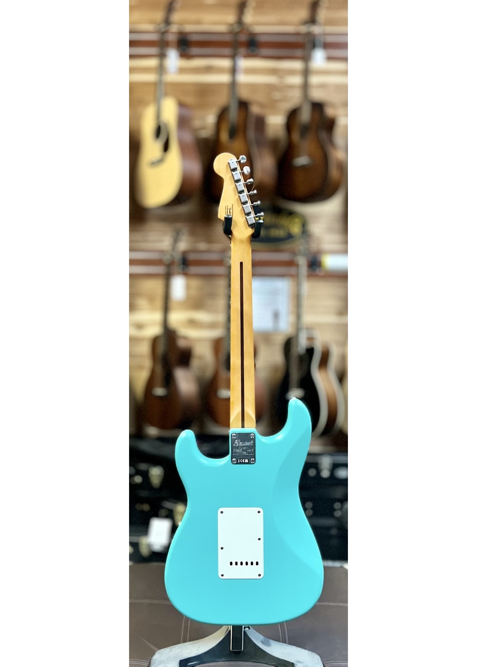 Squier Squier  40th Anniversary Stratocaster®, Vintage Edition, Maple Fingerboard, Gold Anodized Pickguard, Satin Sea Foam Green