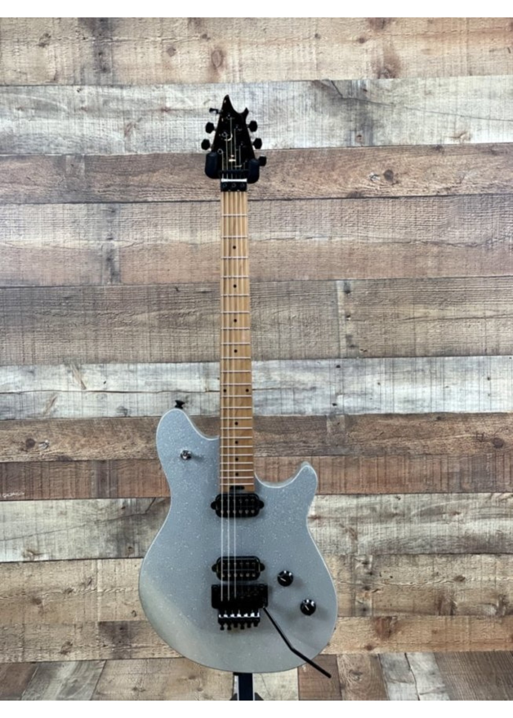 EVH Wolfgang® WG Standard, Baked Maple Fingerboard, Silver Sparkle