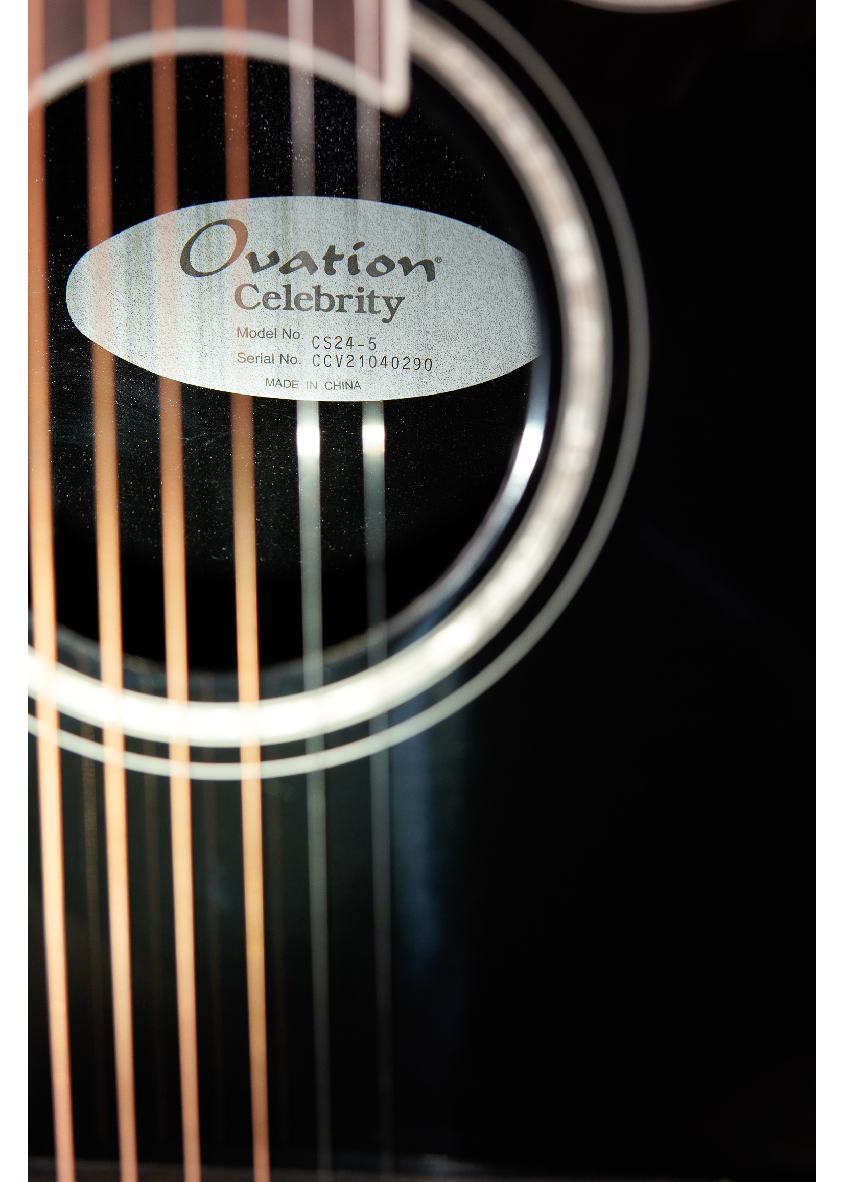 Ovation Ovation Celebrity Standard E-Acoustic Guitar CS24-5, CS/Cutaway, Black,Mid-Depth