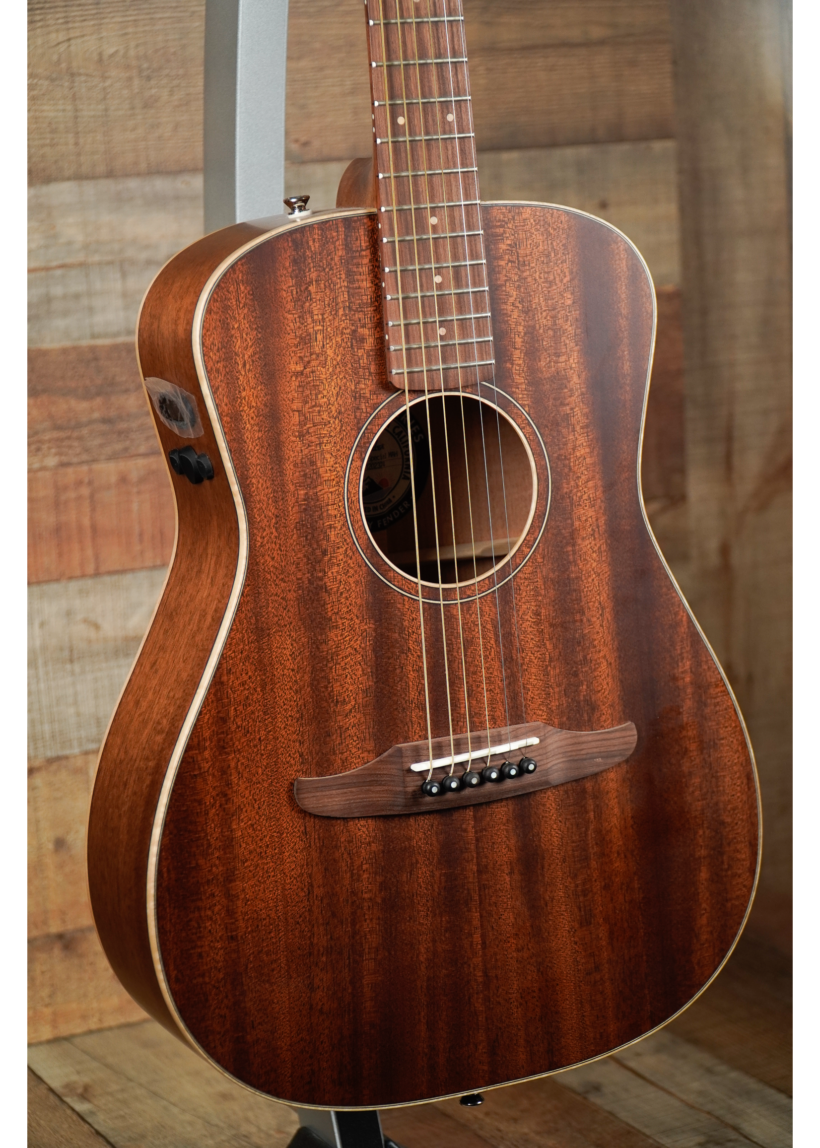 fender malibu special mahogany