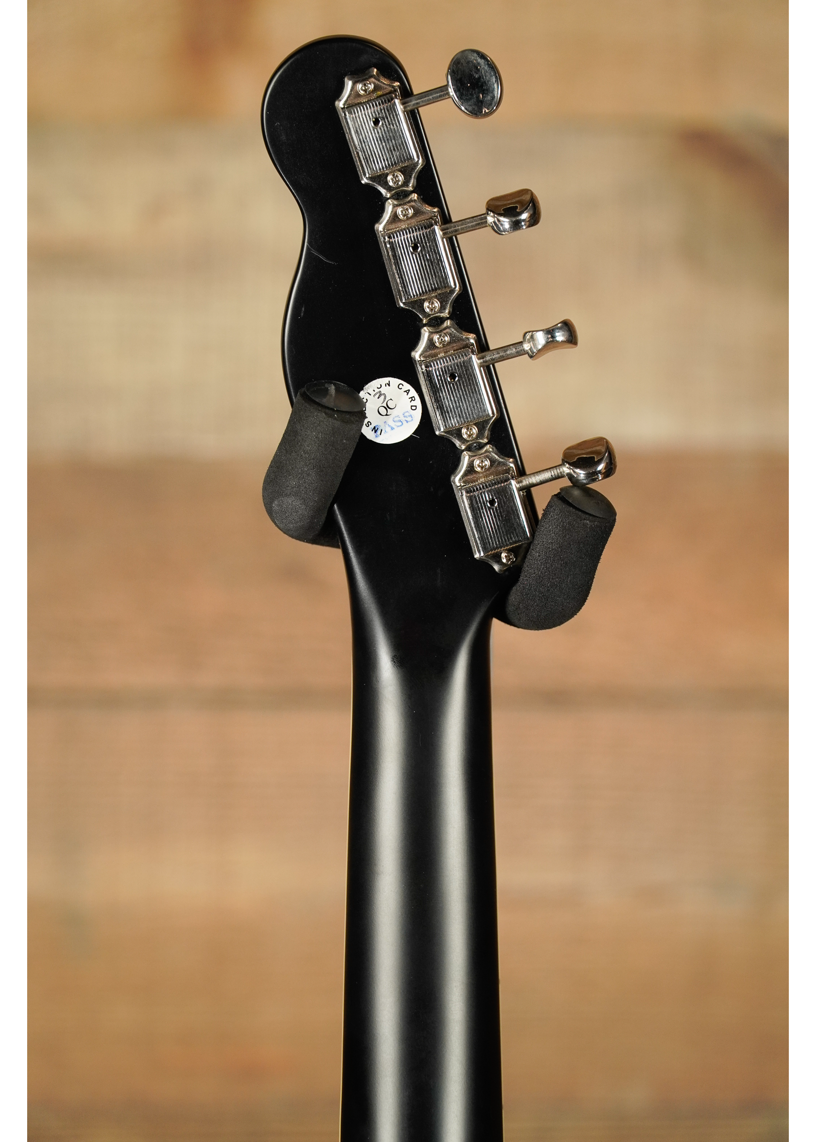 Fender Fender Billie Eilish Uke Walnut Fingerboard, Black