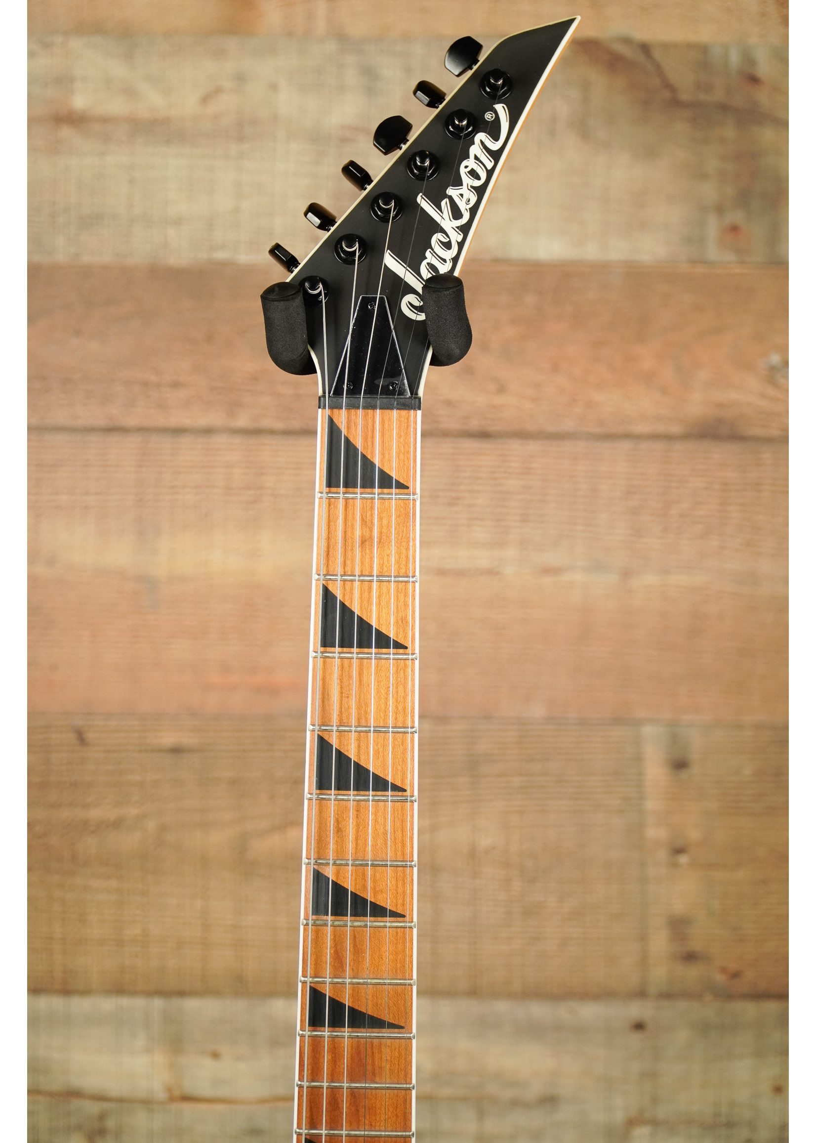 Jackson Jackson JS Series Dinky™ Arch Top JS24 DKAM, Caramelized Maple Fingerboard, Red Stain