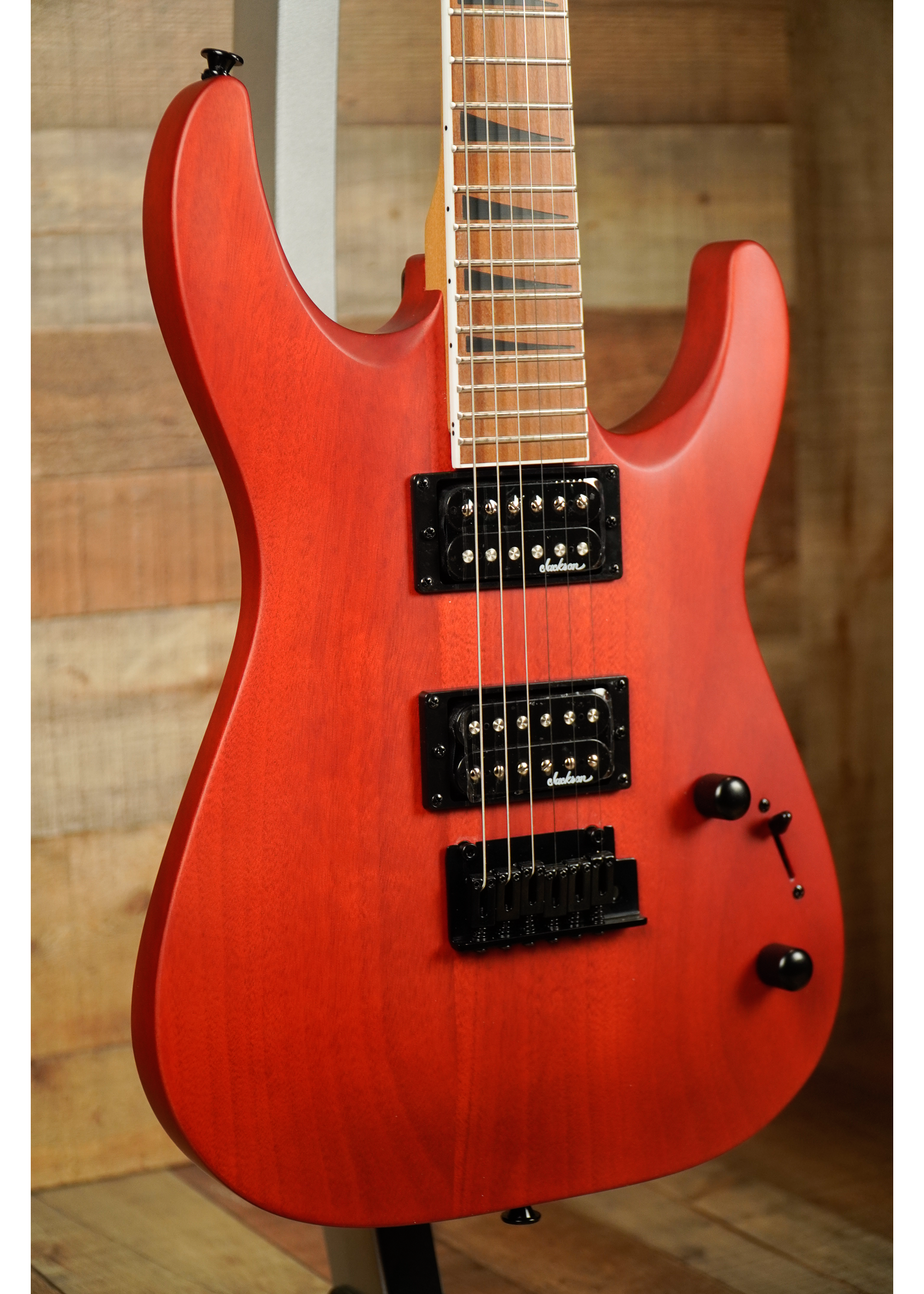 Jackson Jackson JS Series Dinky™ Arch Top JS24 DKAM, Caramelized Maple Fingerboard, Red Stain