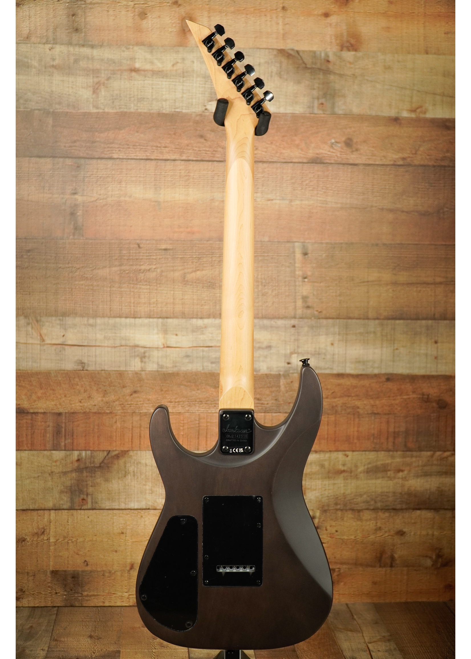 Jackson Jackson JS Series Dinky™ Arch Top JS24 DKAM, Caramelized Maple Fingerboard, Black Stain