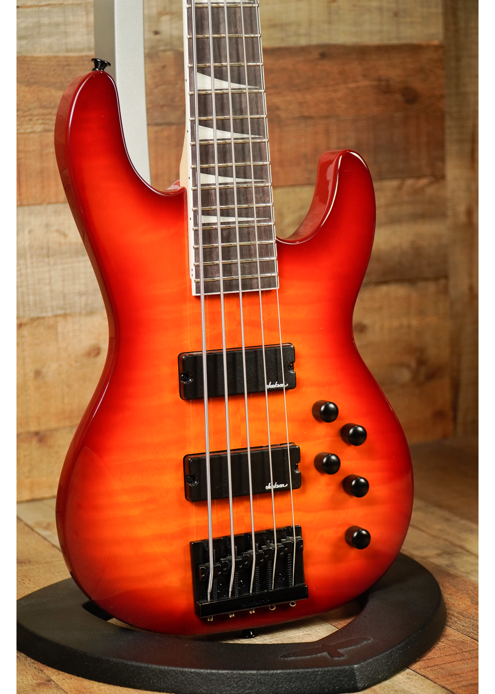 Jackson Jackson JS Series Concert™ Bass JS3VQ, Amaranth Fingerboard, Cherry Burst