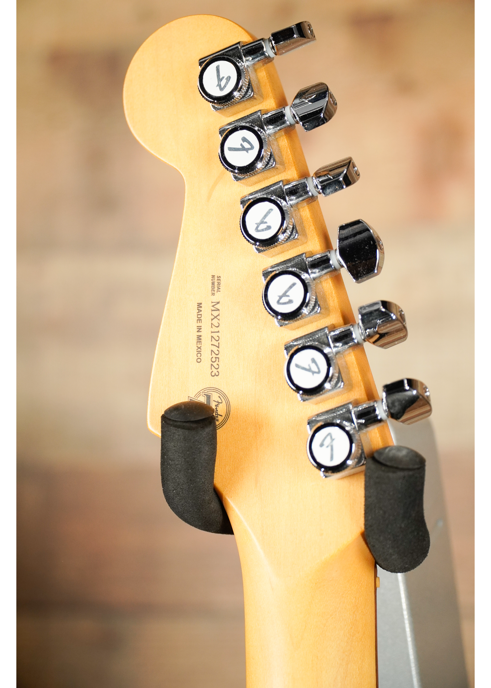 Fender Fender Player Plus Stratocaster® HSS, Pau Ferro Silverburst