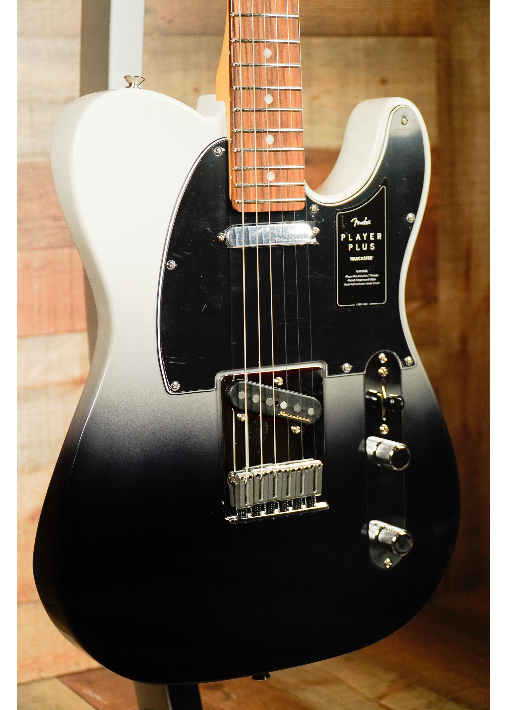 Fender Fender Player Plus Telecaster®, Pau Ferro Fingerboard, Silver Smoke