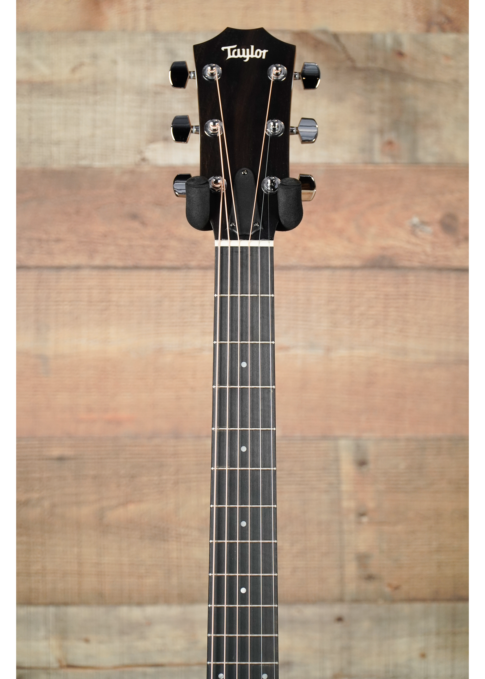 Taylor Taylor 114e Walnut/Sitka