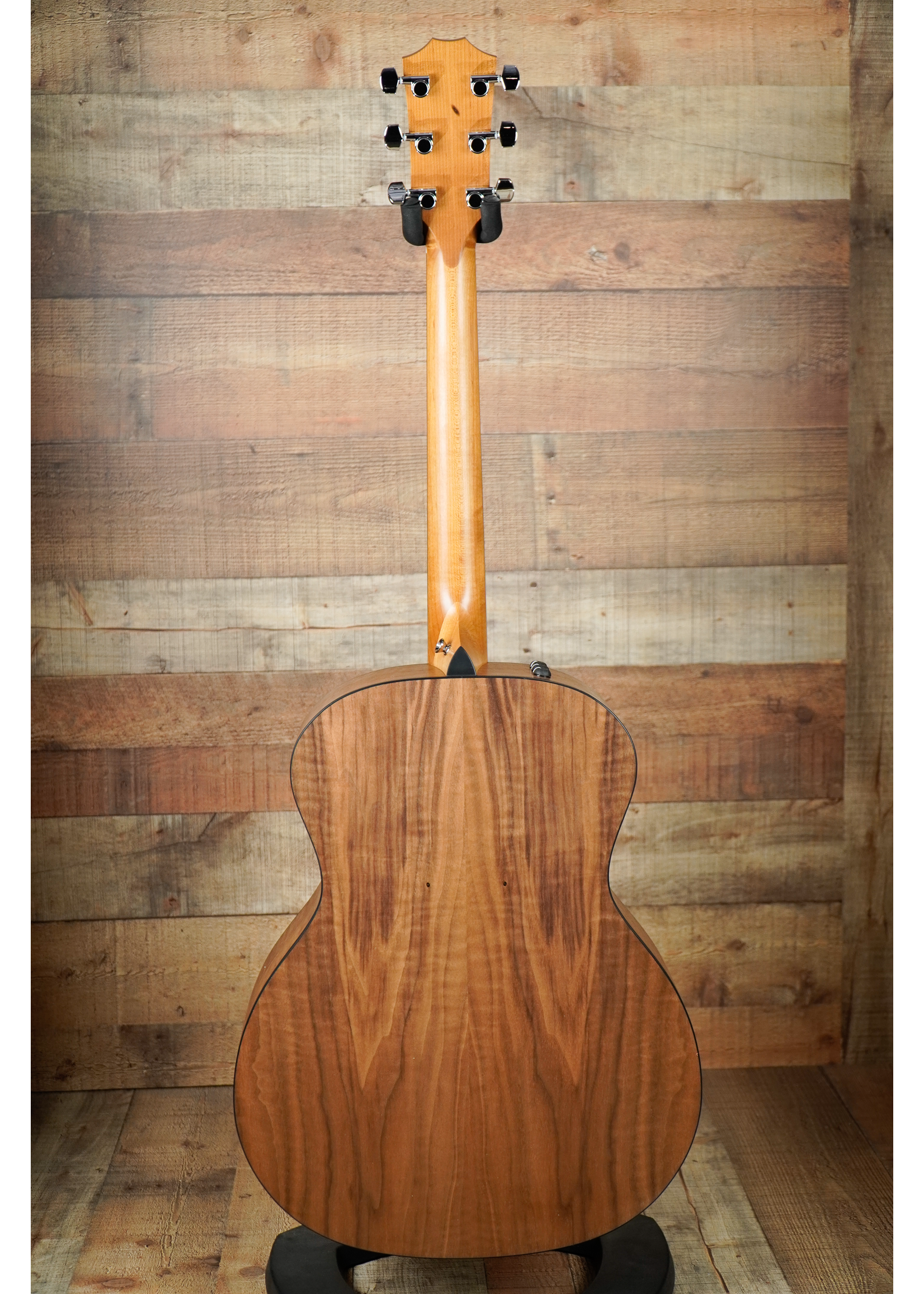 Taylor Taylor 114e Walnut/Sitka