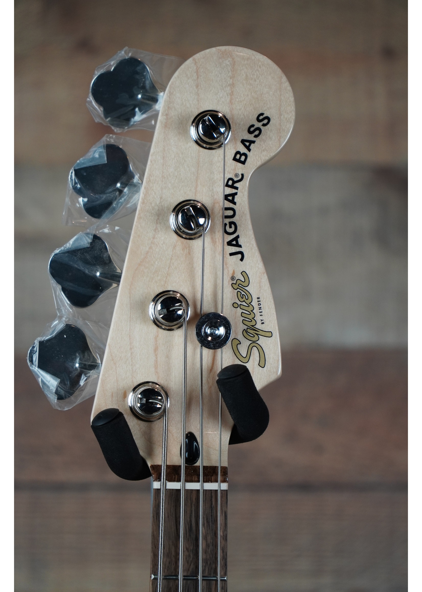 Squier Squire  Affinity Series™ Jaguar® Bass H, Laurel Fingerboard, Black Pickguard, Charcoal Frost Metallic