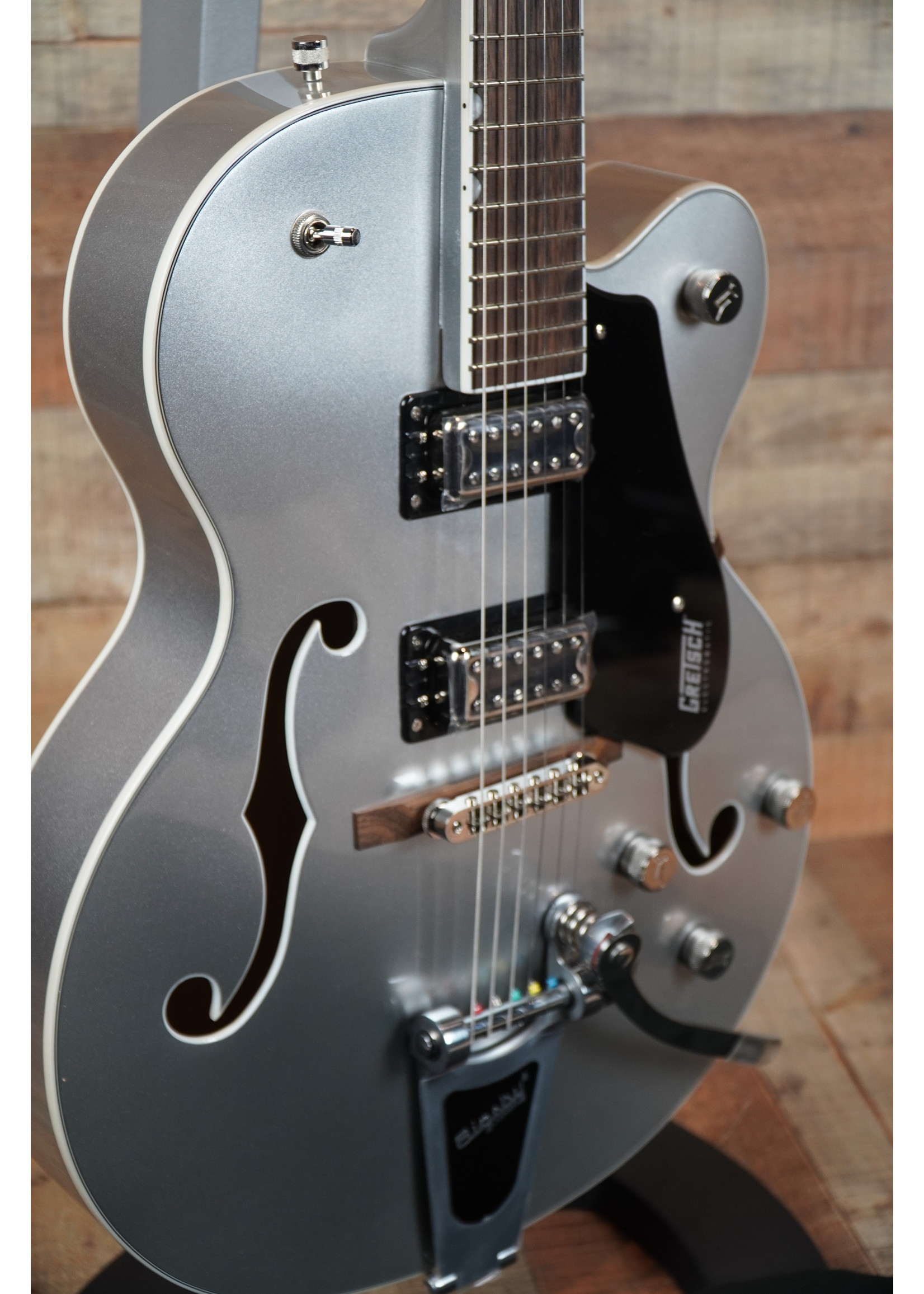 Gretsch G5420T Gretsch Electromatic® Classic Hollow Body Single-Cut with Bigsby®, Laurel Fingerboard, Airline Silver