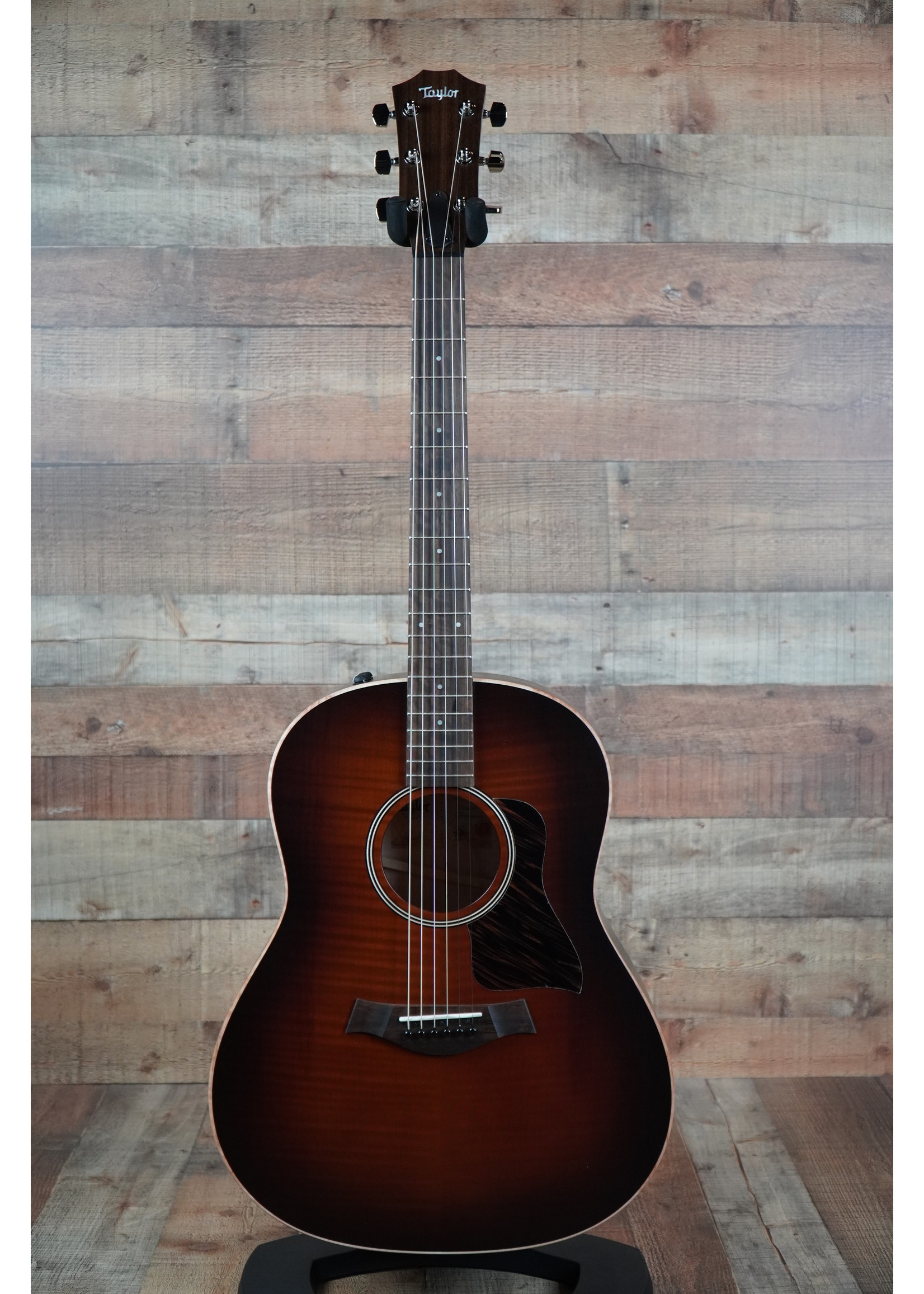 Taylor Taylor AD27e Flametop 6-String | Big Leaf Maple Top | Maple Back and Sides | Hard Rock Maple Neck | Eucalyptus Fretboard | Expression System® 2 Electronics | Non-cutaway | Aerocase