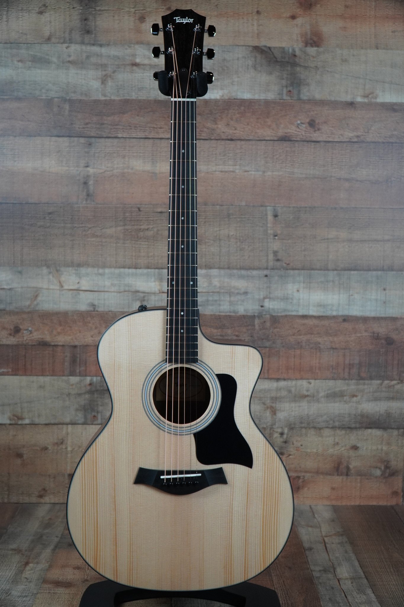 Taylor 114ce 6-String | Sitka Spruce Top | Layered Walnut Back and