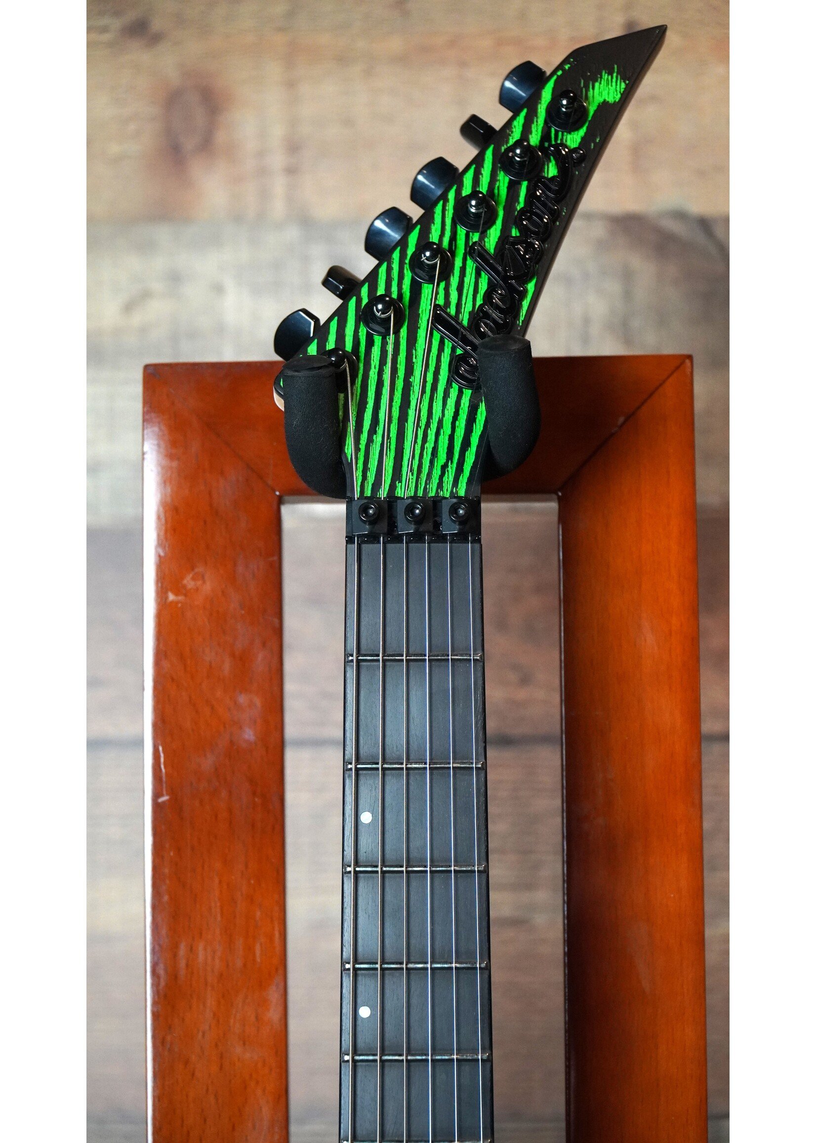 Jackson Jackson Pro Series Dinky® DK2 Ash, Ebony Fingerboard, Green Glow