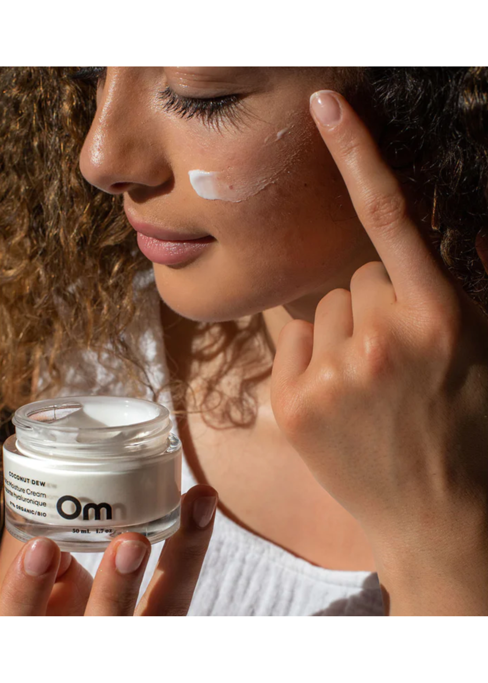 Om Organics Coconut Dew Hyaluronic Moisture Cream