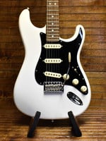 Fender Fender American Performer Stratocaster Arctic White