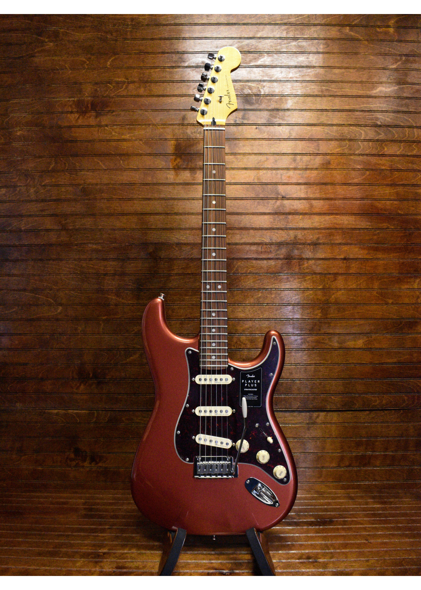 Fender Fender Player Plus Stratocaster Aged Candy Apple Red