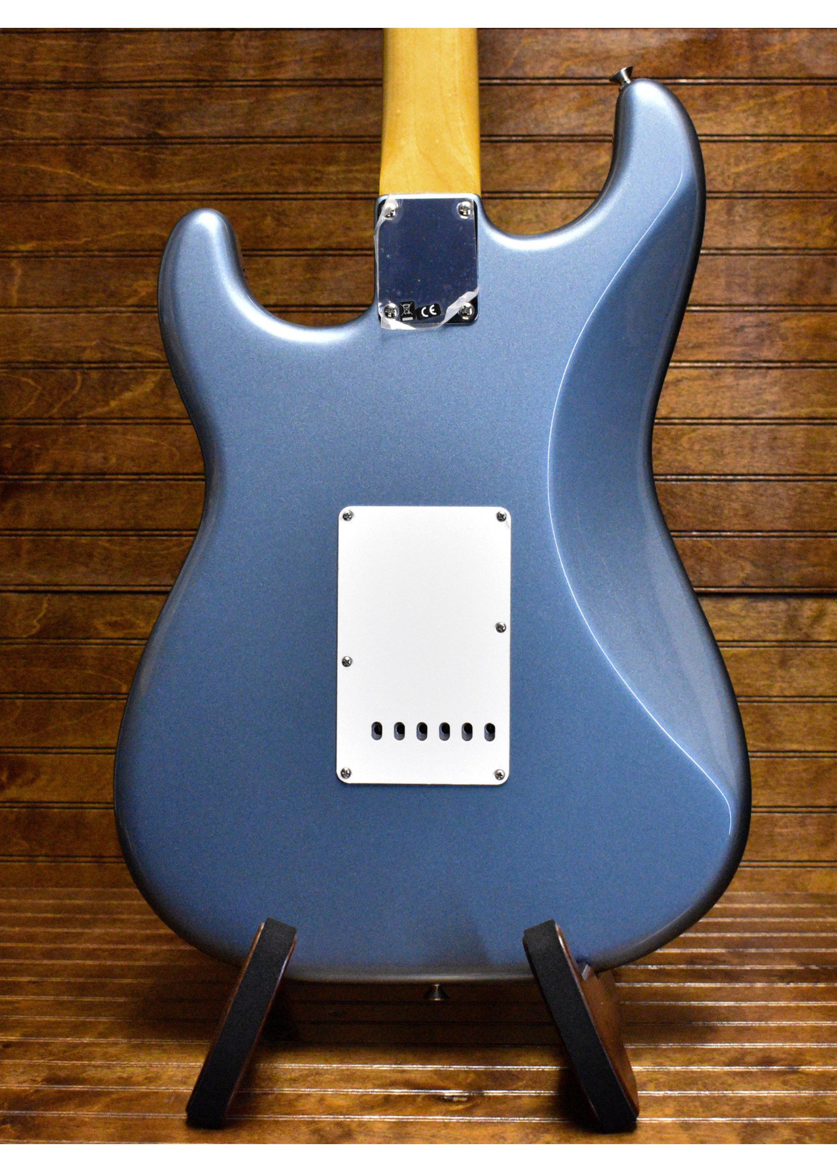 Fender Fender Vintera 60's Stratocaster Ice Blue Metallic 