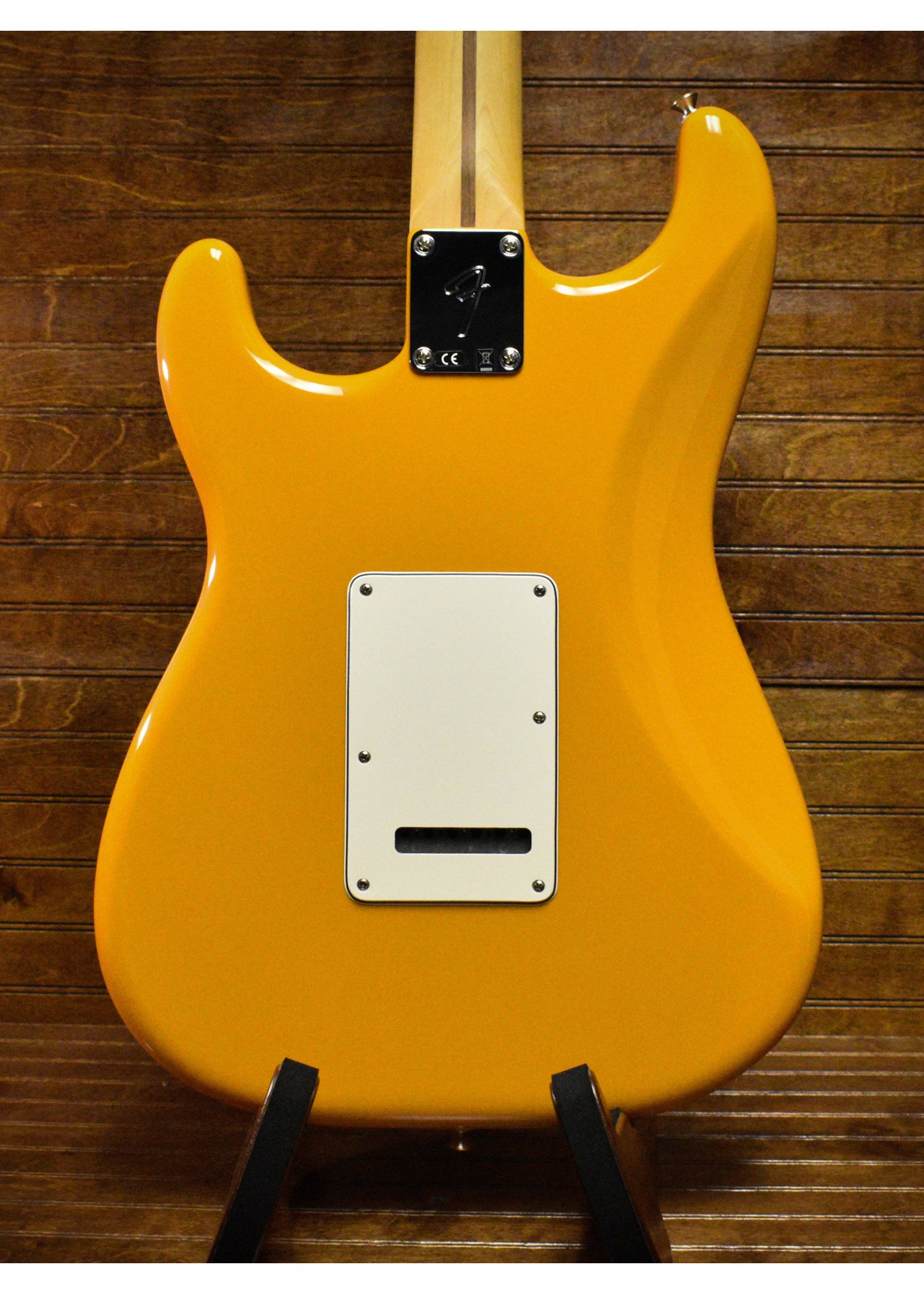 Fender Player Stratocaster, Capri Orange, Maple Fingerboard - Sims