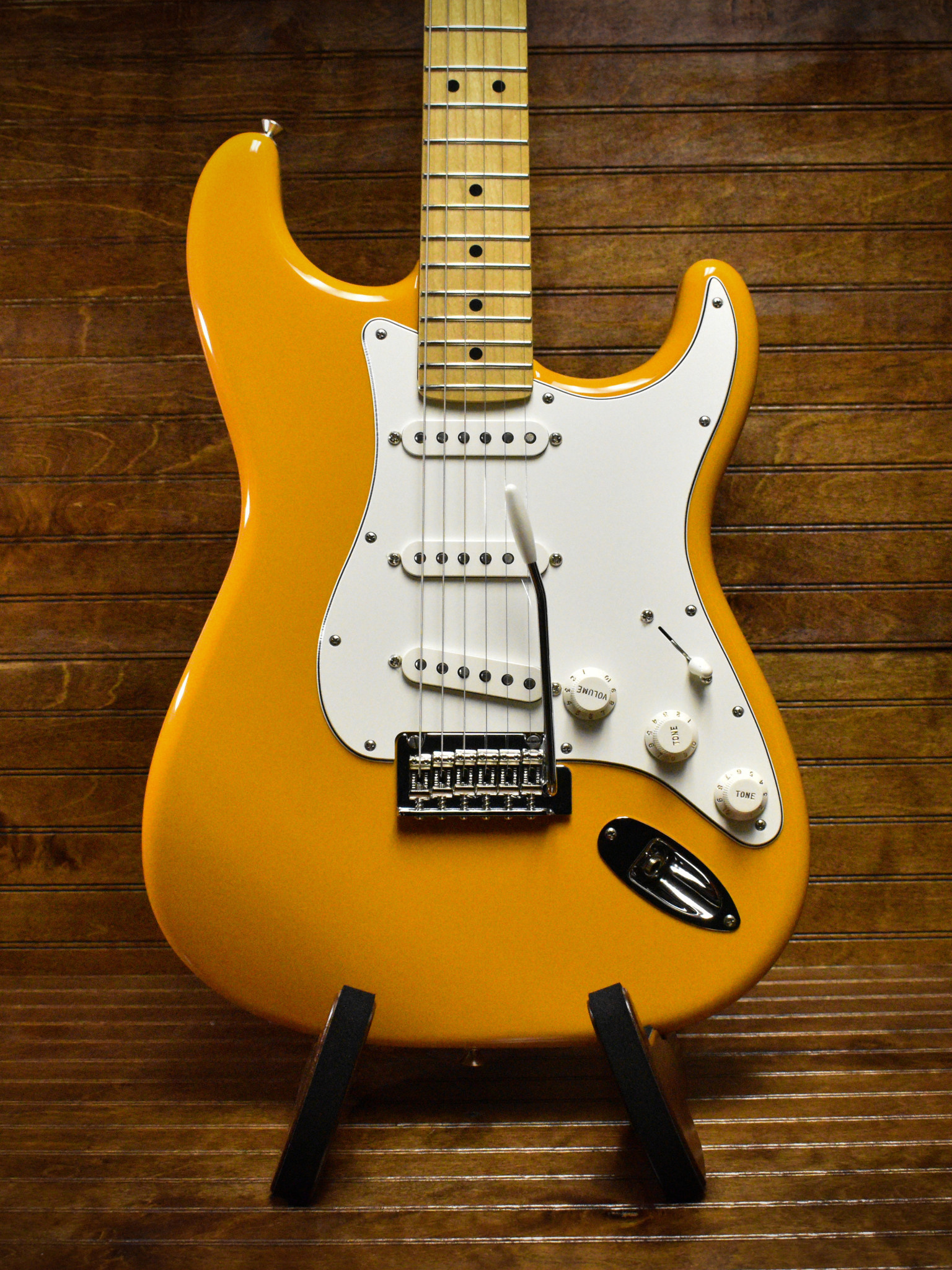 Fender Player Stratocaster Capri Orange - Newell's Music