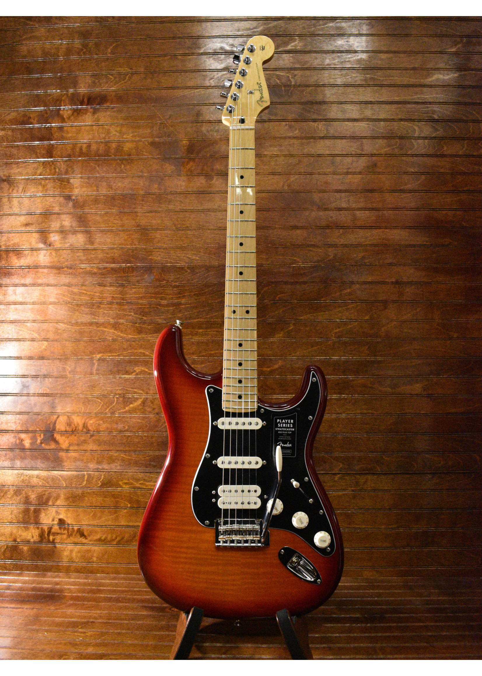 Fender Fender Player Stratocaster HSS Plus Top Aged Cherry Burst