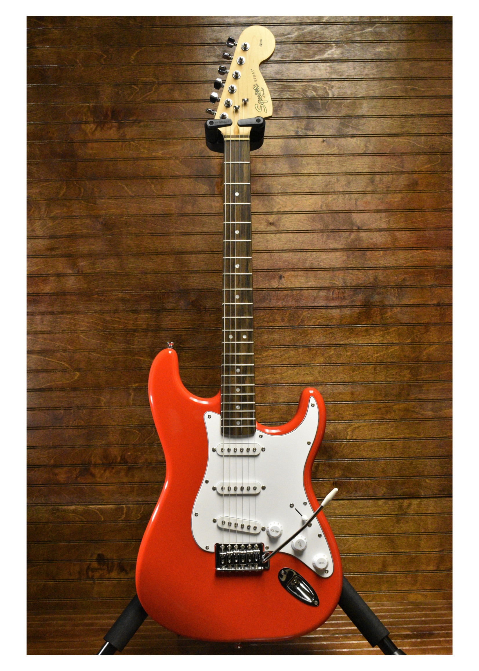 Squier Squier Affinity Stratocaster, Race Red