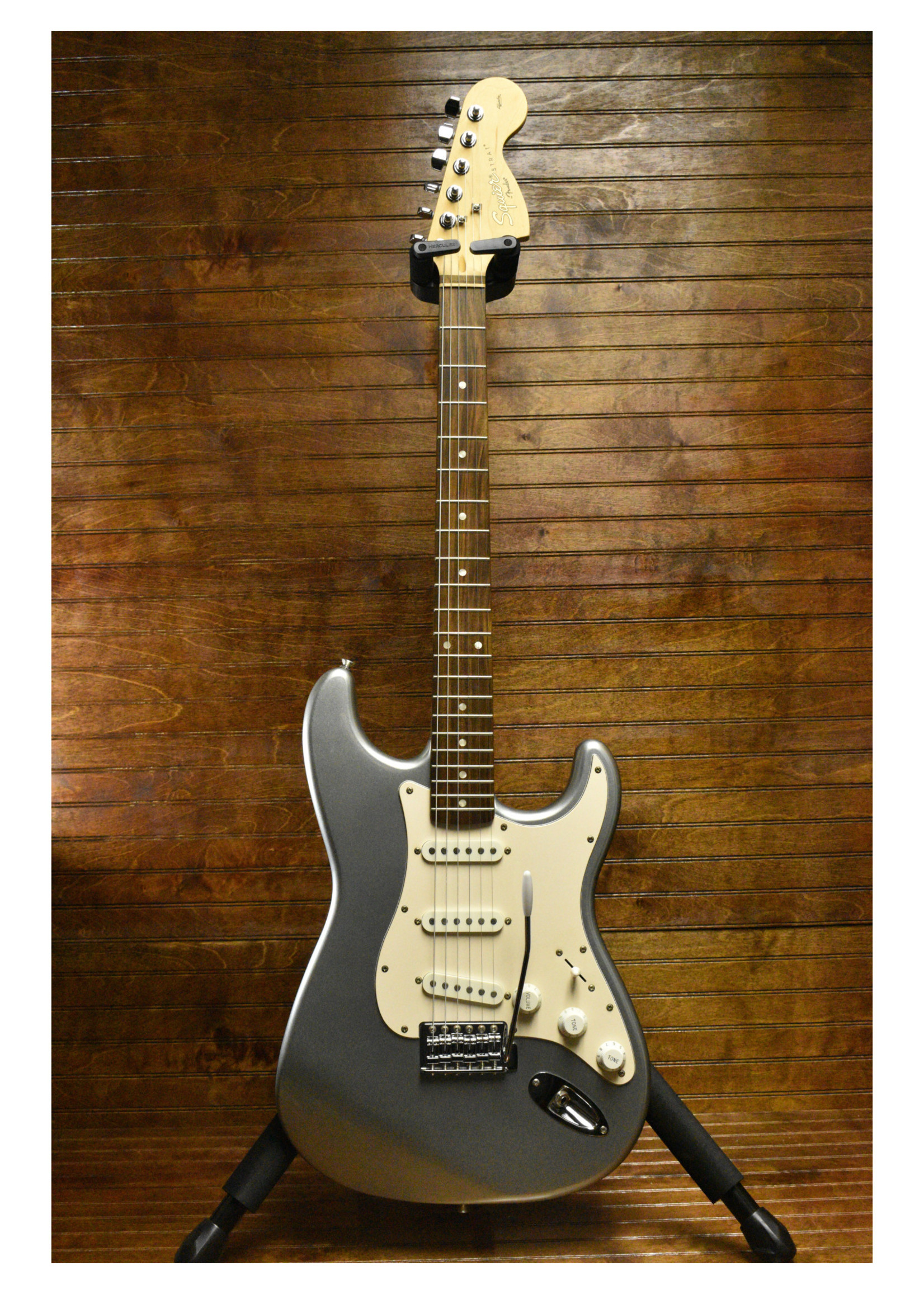 廉売 Squier by Fender STRAT Silver series エレキギター