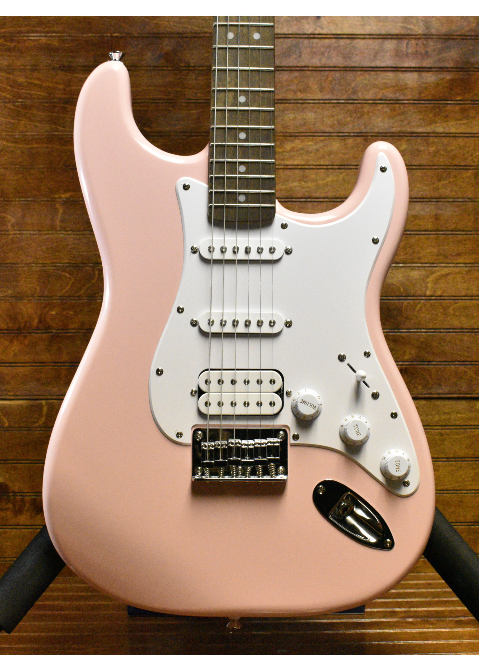 Squier Squier Bullet Stratocaster HSS HT, Shell Pink