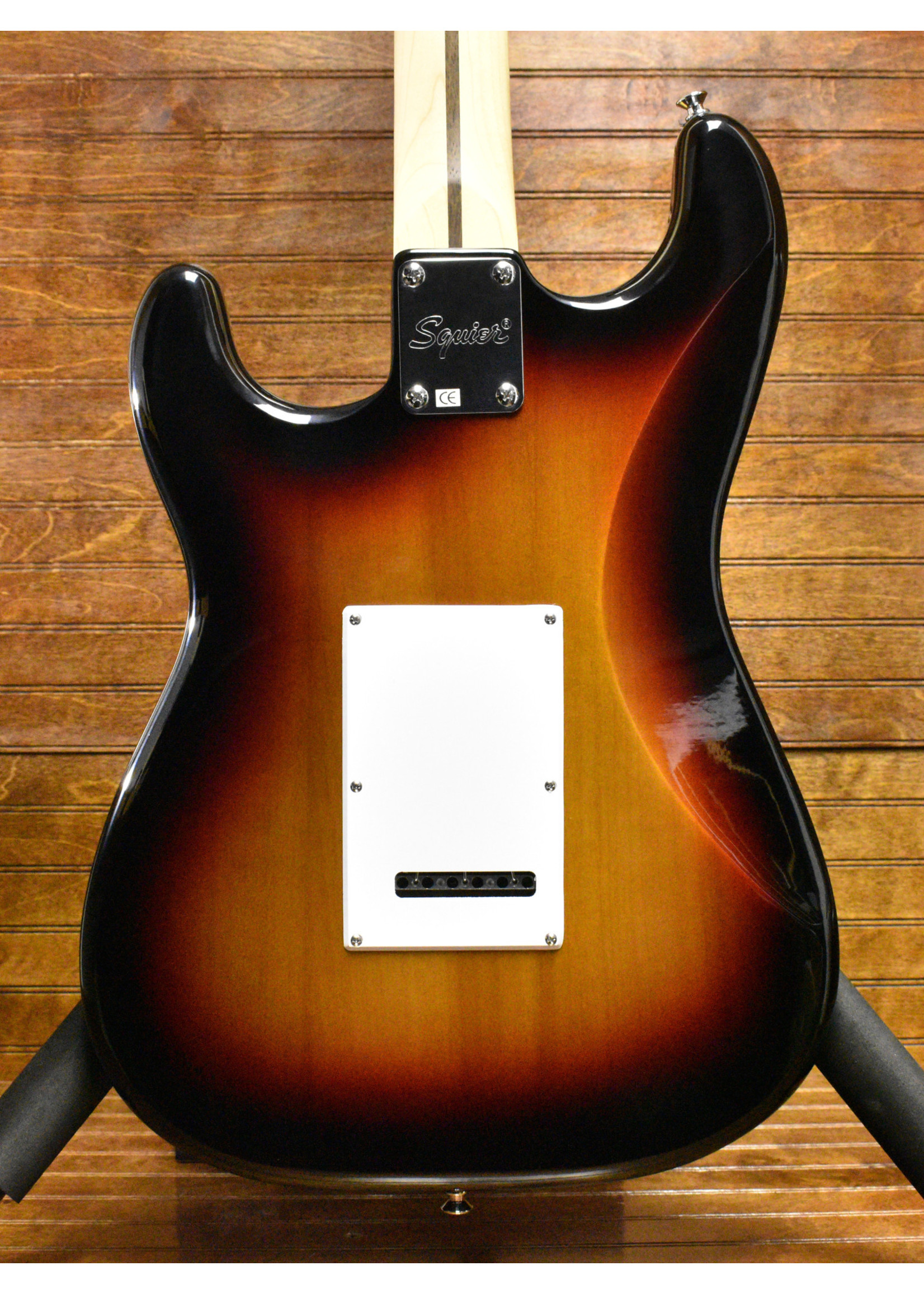 Squier Squier Affinity Stratocaster, 3 Color Sunburst