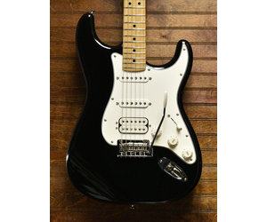 Fender Player Stratocaster HSS Black - Newell's Music