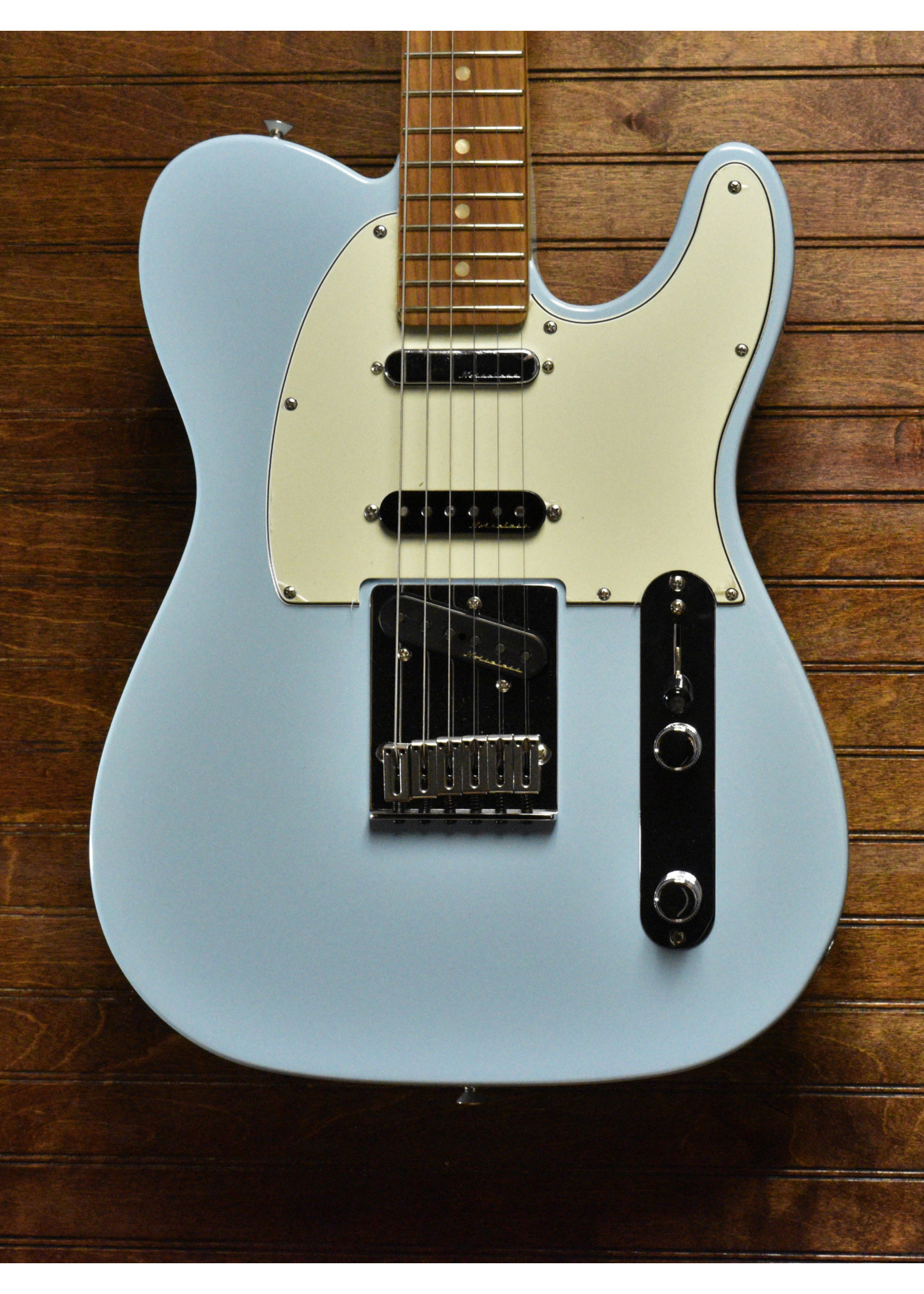 Fender Fender Deluxe Nashville Telecaster Daphne Blue