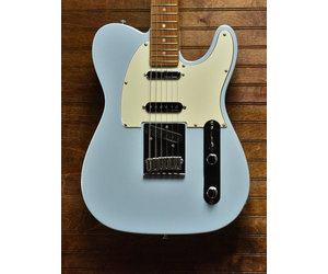 Fender Deluxe Nashville Telecaster Daphne Blue - Newell's Music