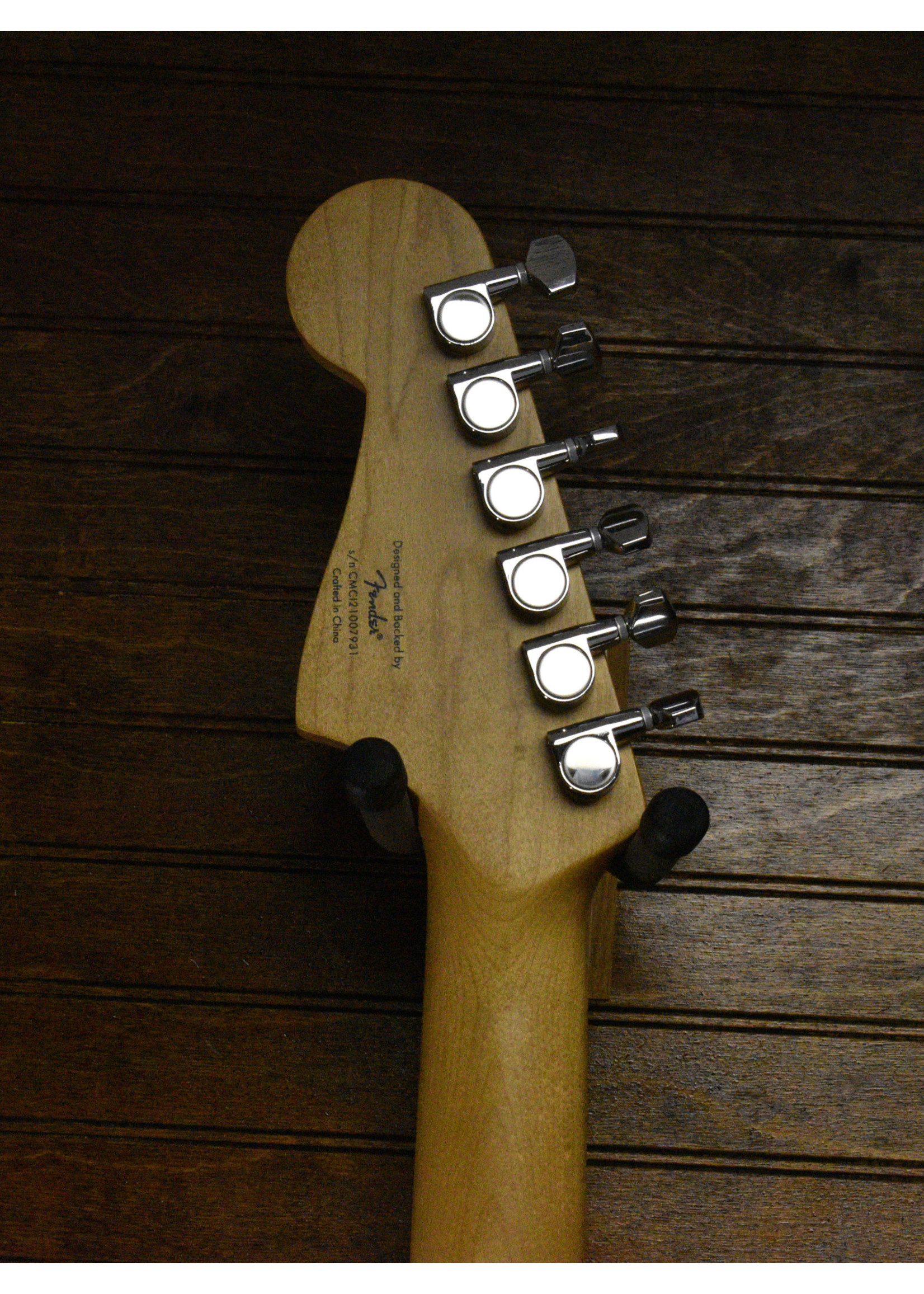 Squier Squier Contemporary Jaguar® HH ST, Laurel Fingerboard, Black Pickguard, Shoreline Gold