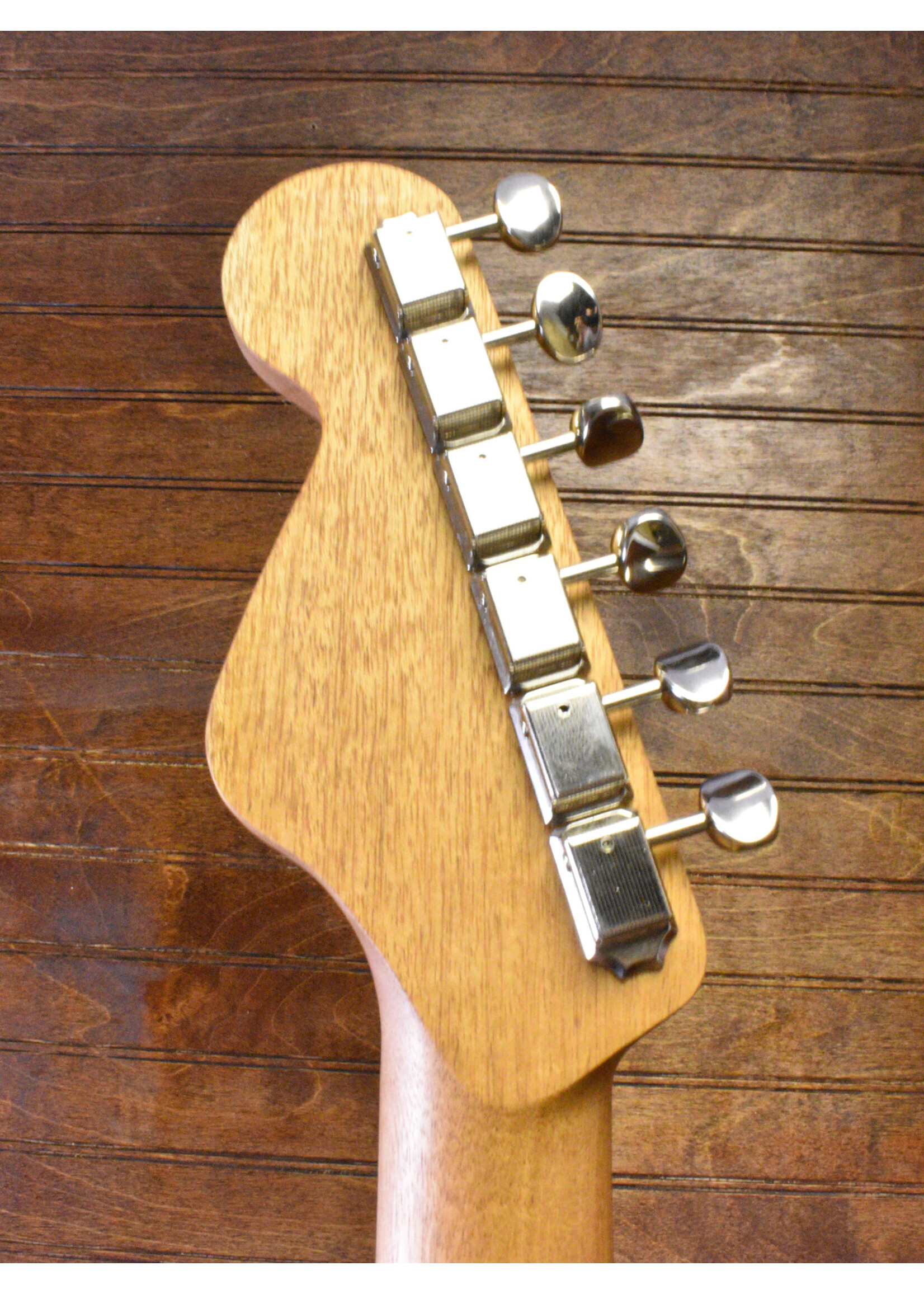 Fender Fender Highway Parlor Mahogany Body Rosewood Fretboard