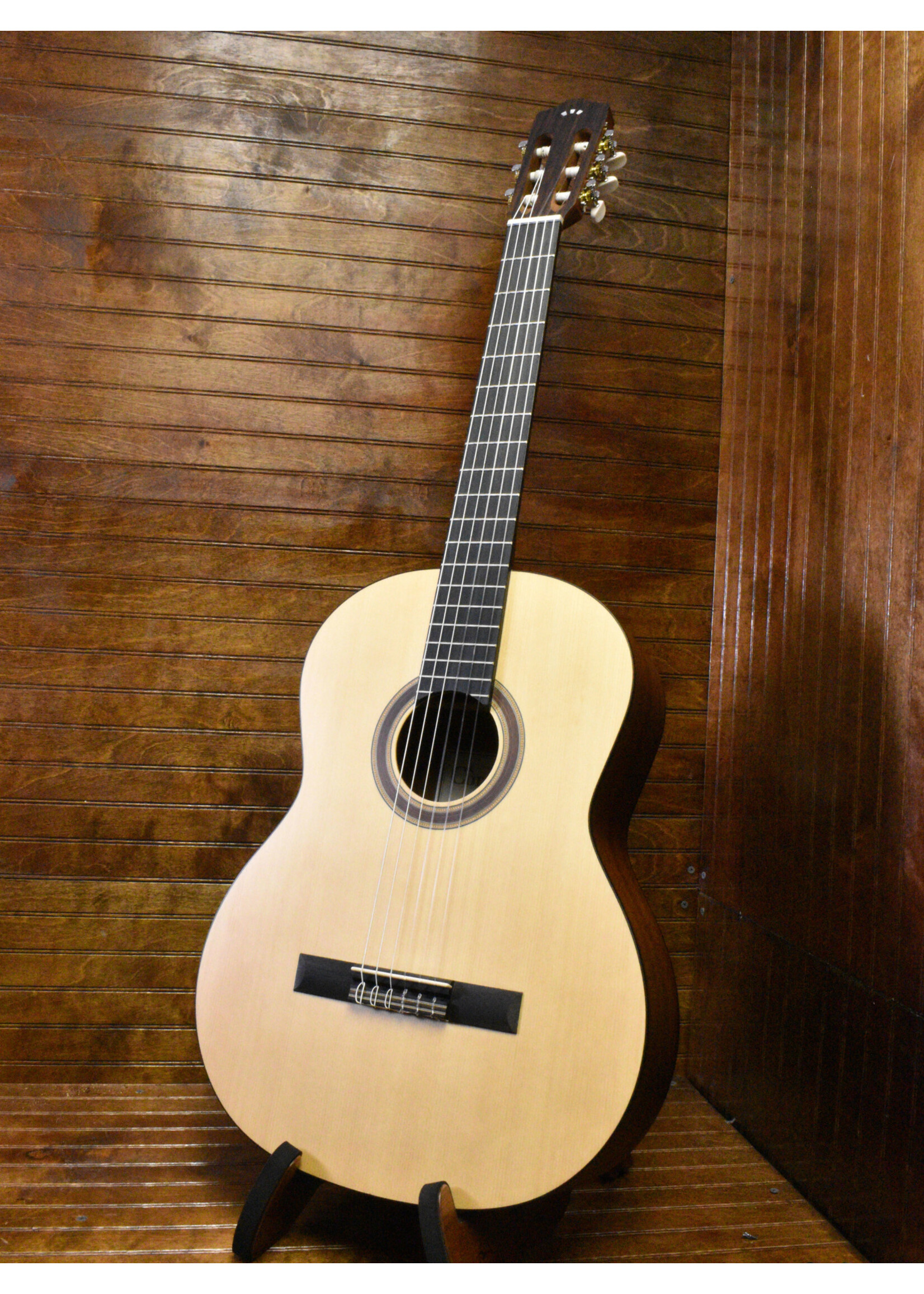 CORDOBA Cordoba CP100 Nylon String Guitar Pack