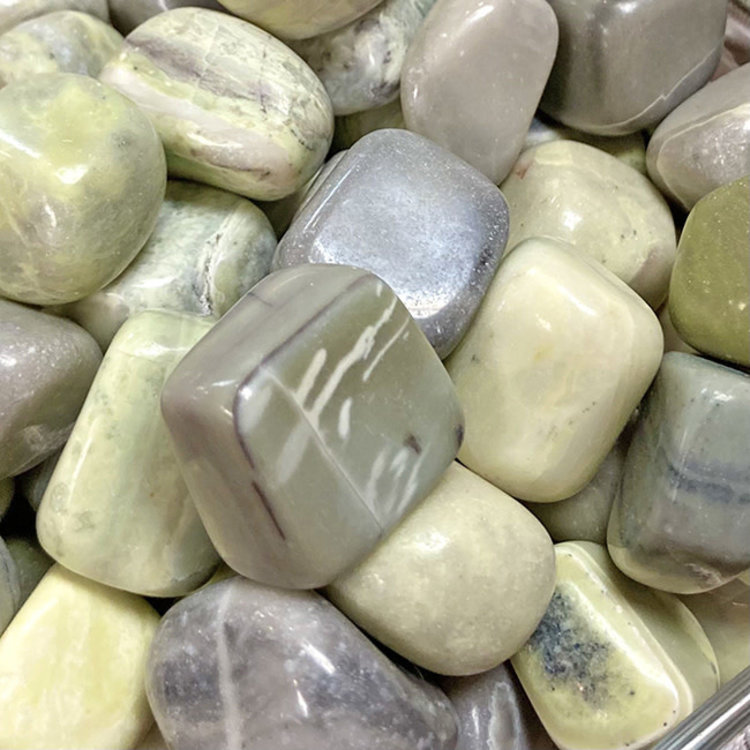Infinite Medium Tumbled Stone