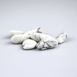 Howlite Medium Tumbled Stone
