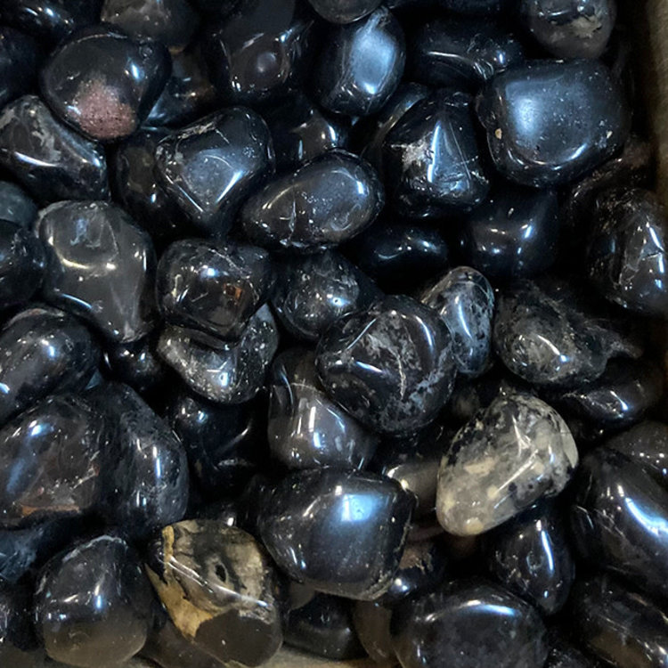 Onyx Medium Tumbled Stone