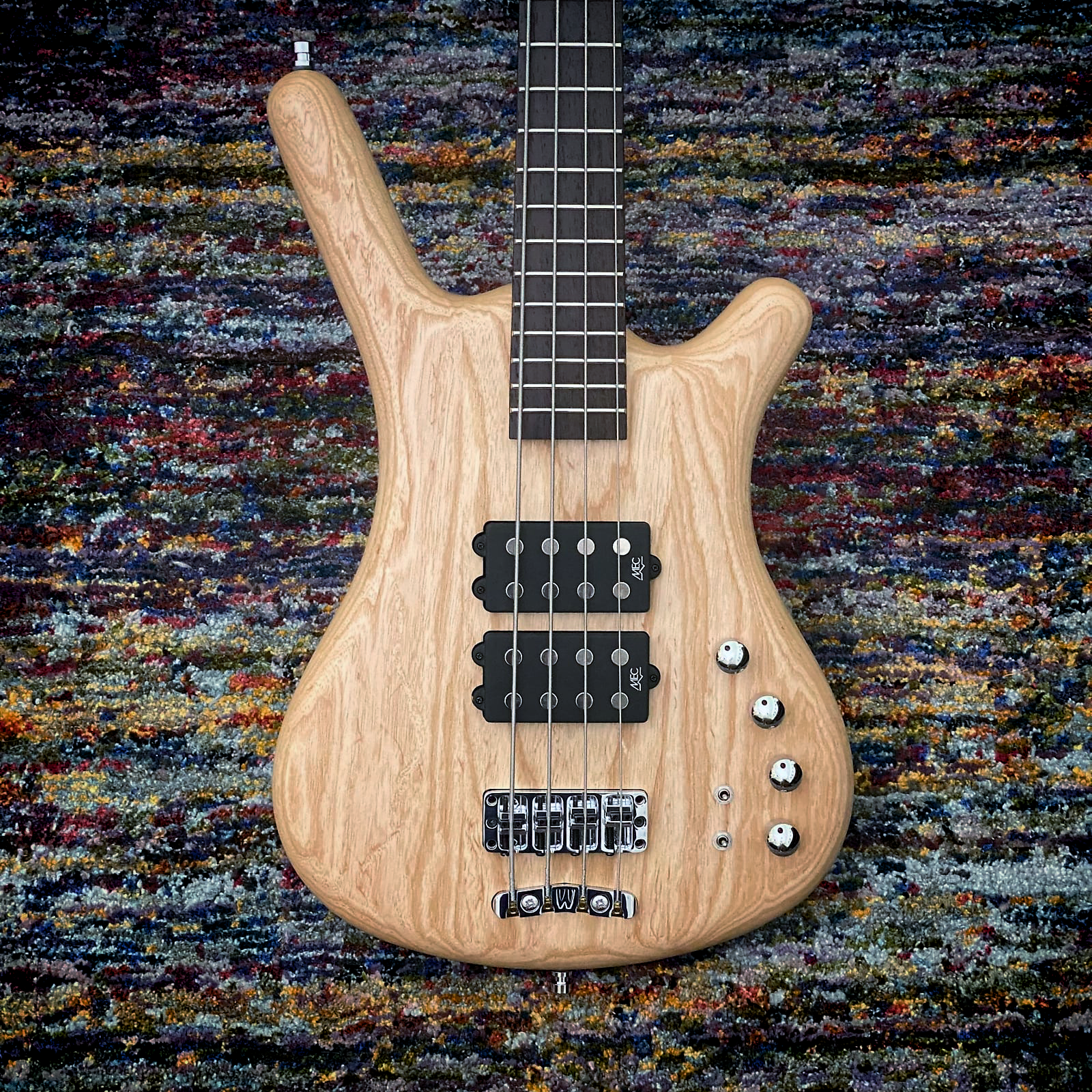 Warwick Teambuilt German Pro Series Corvette 
, 4-String Natural Trans.  Satin (U.S. Swamp Ash)