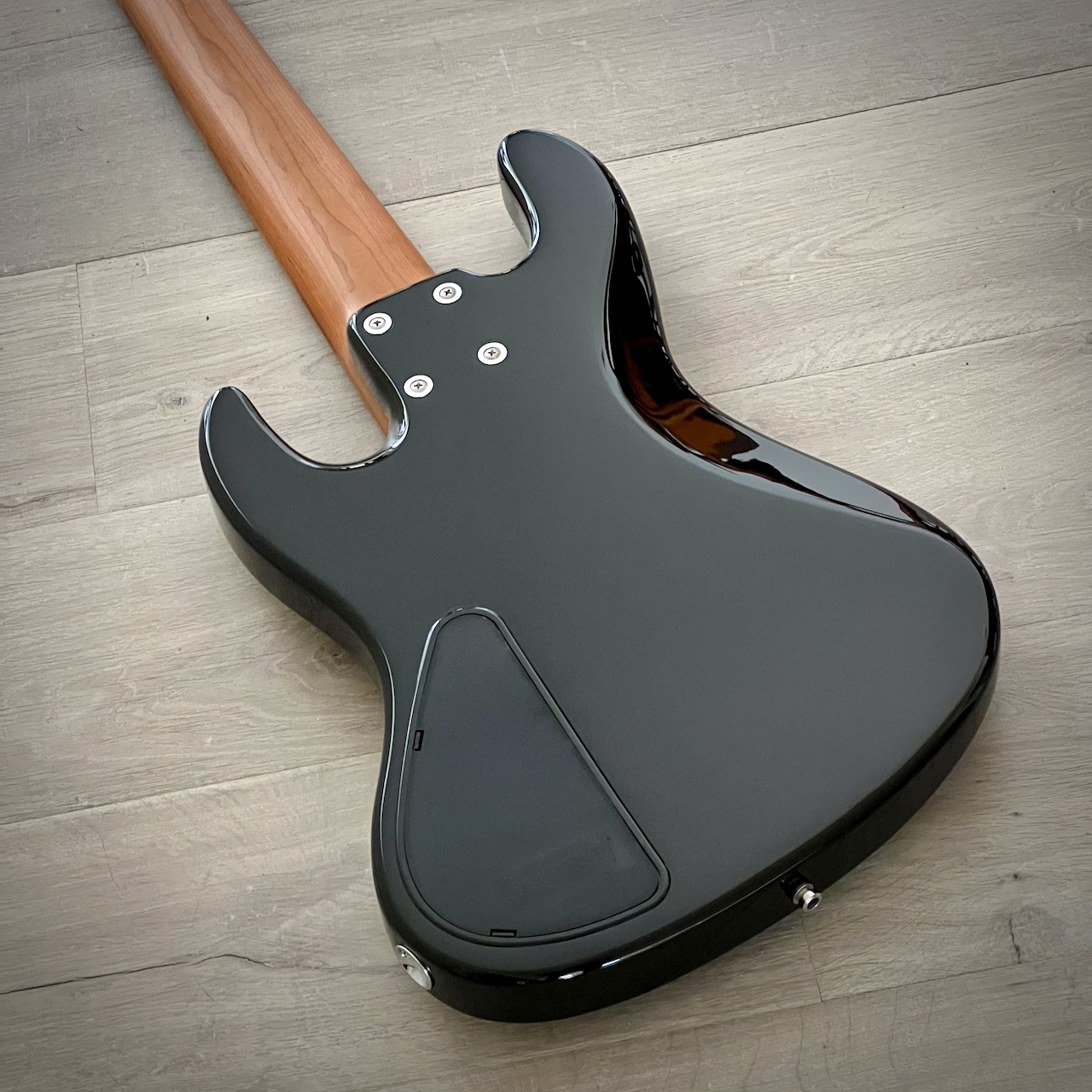 Sadowsky MetroExpress 21-Fret Vintage JJ 5-String Bass, Black High Polish, Morado Board (2023 Updated Model)